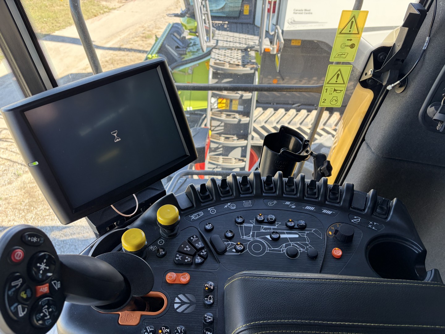 2024 New Holland CR8.90Z Combine