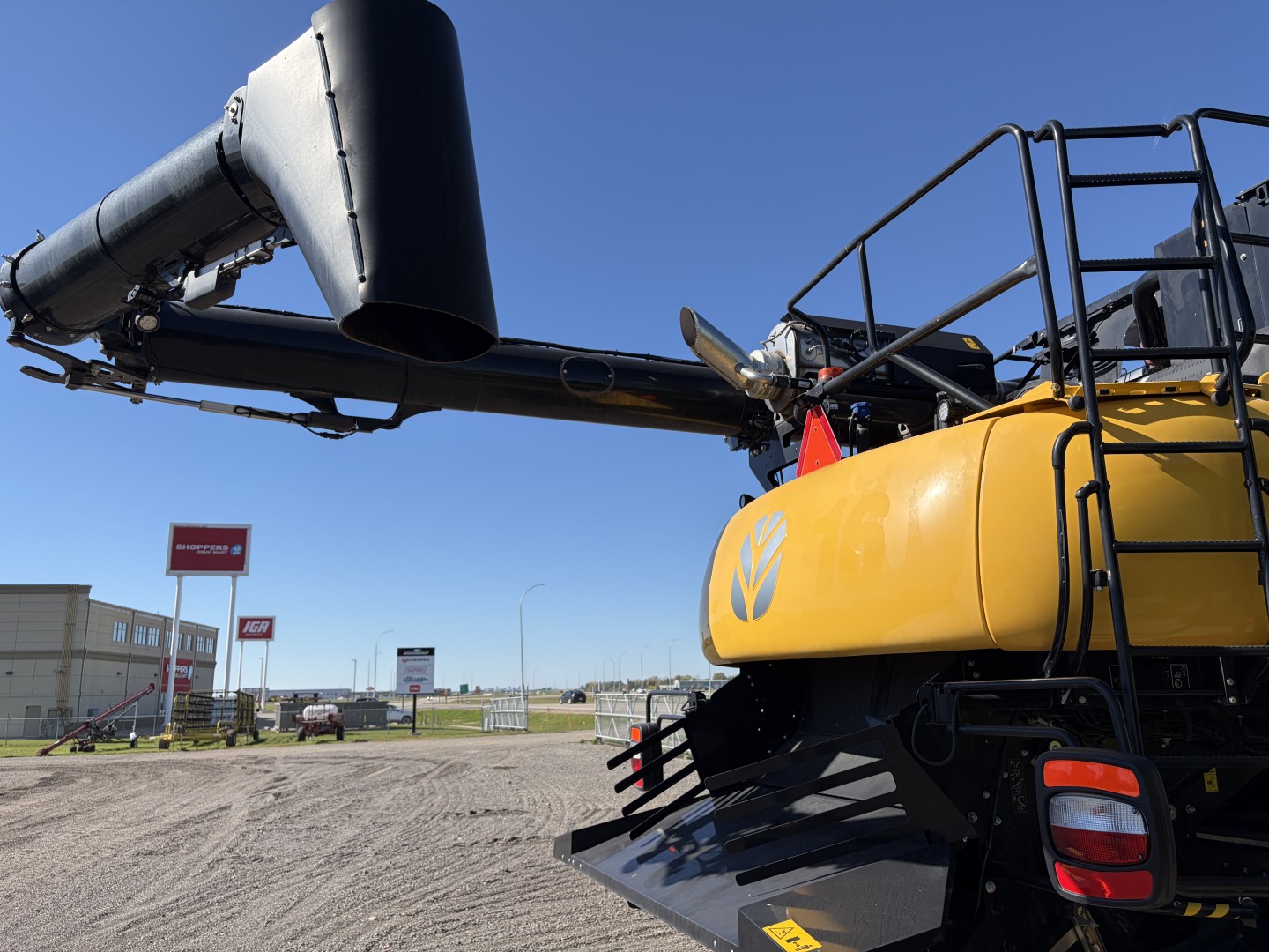 2024 New Holland CR8.90Z Combine