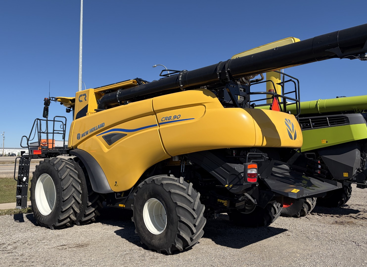2024 New Holland CR8.90Z Combine