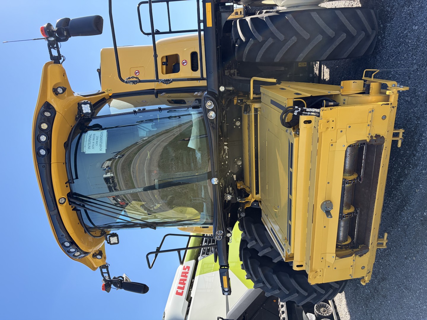 2024 New Holland CR8.90Z Combine