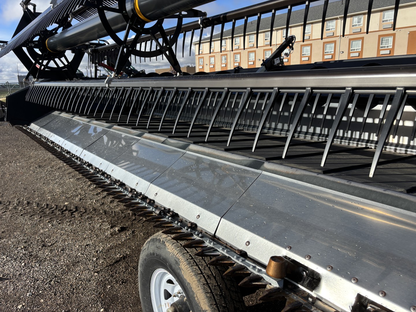2018 Honey Bee 240 Header Flex