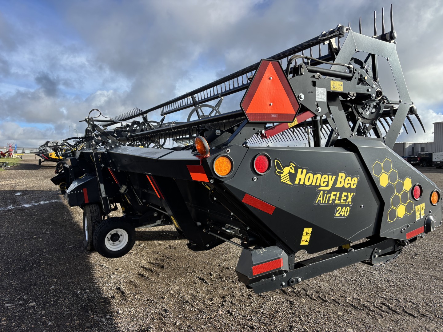 2018 Honey Bee 240 Header Flex