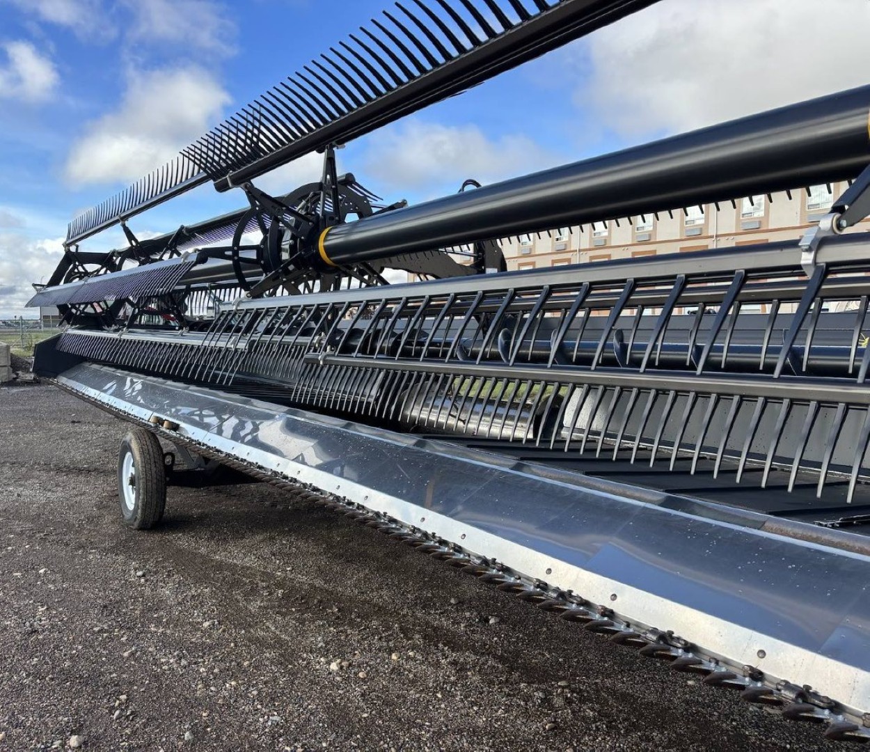 2018 Honey Bee 240 Header Flex
