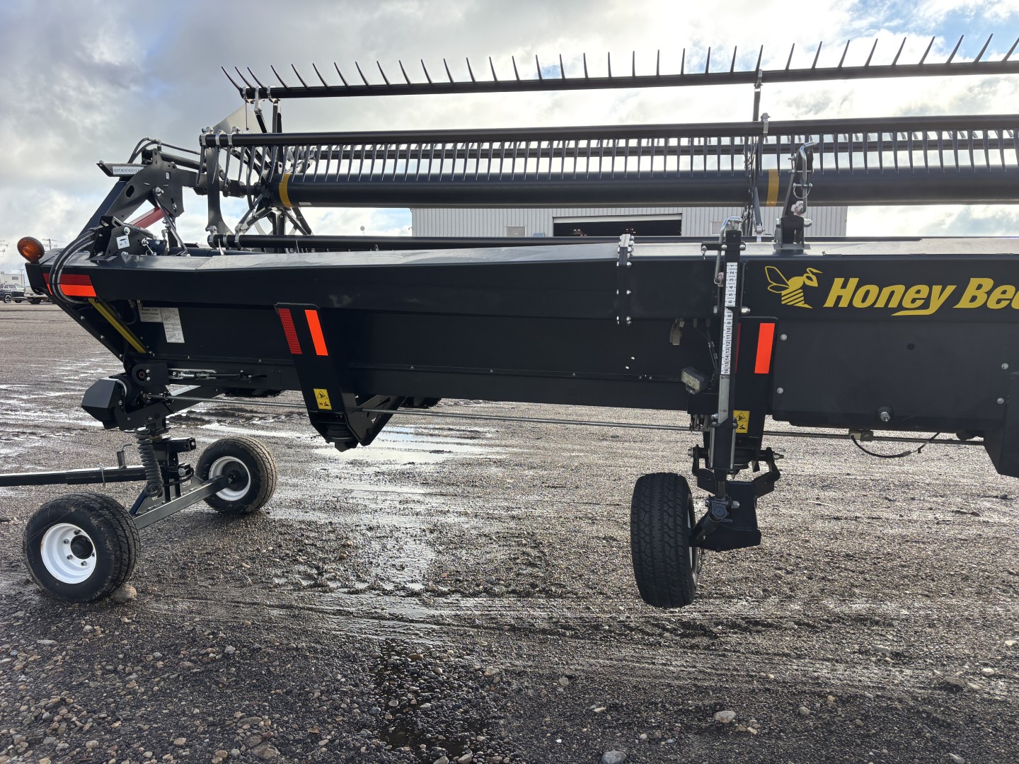 2018 Honey Bee 240 Header Flex