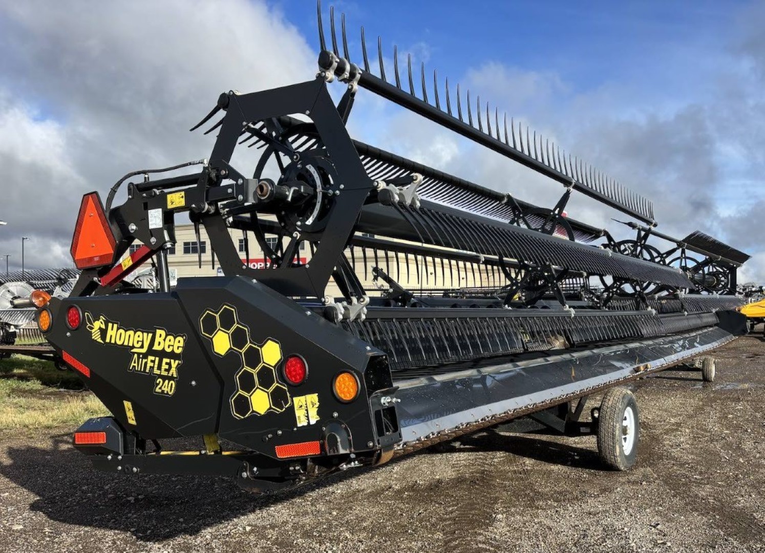 2018 Honey Bee 240 Header Flex