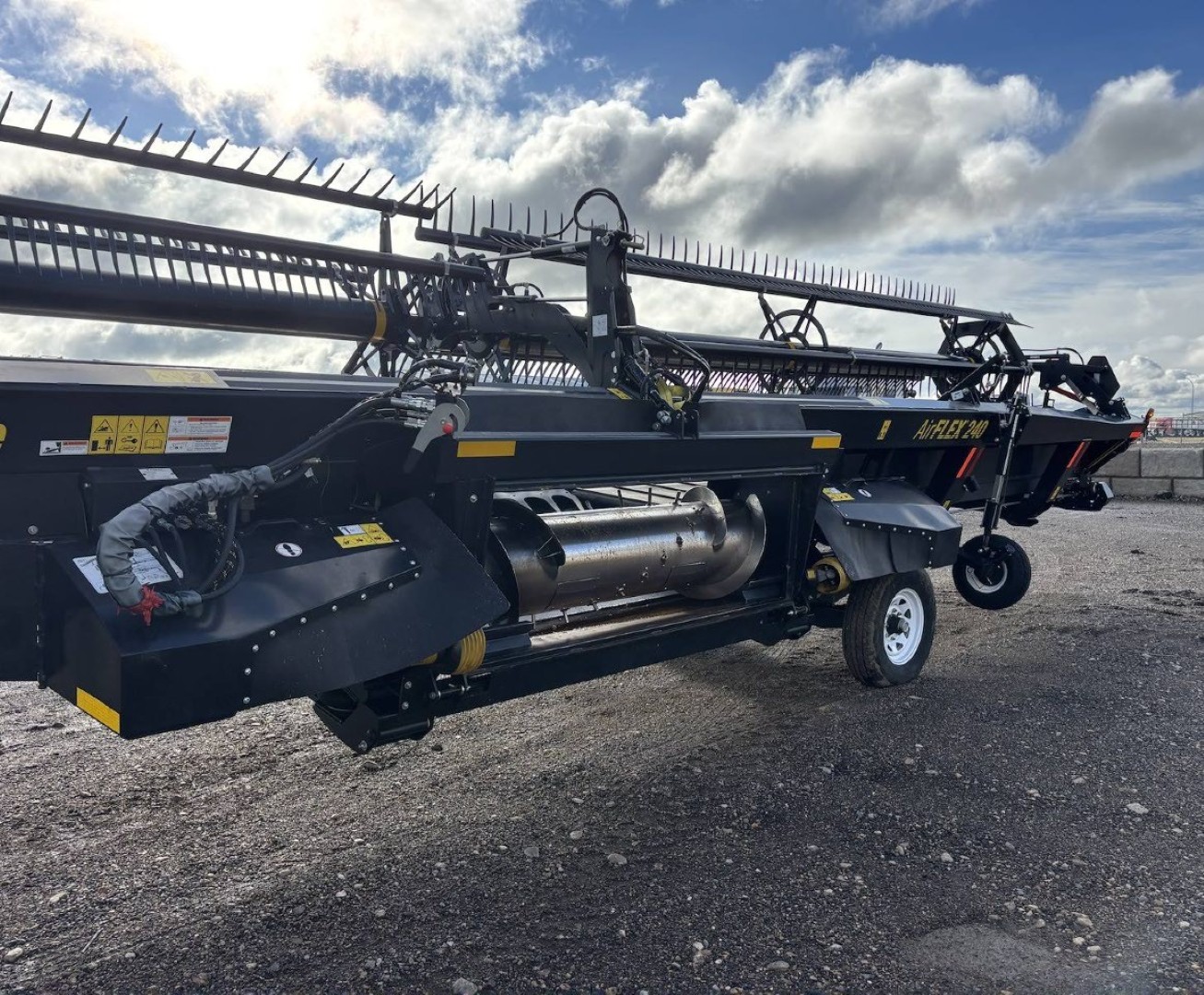2018 Honey Bee 240 Header Flex