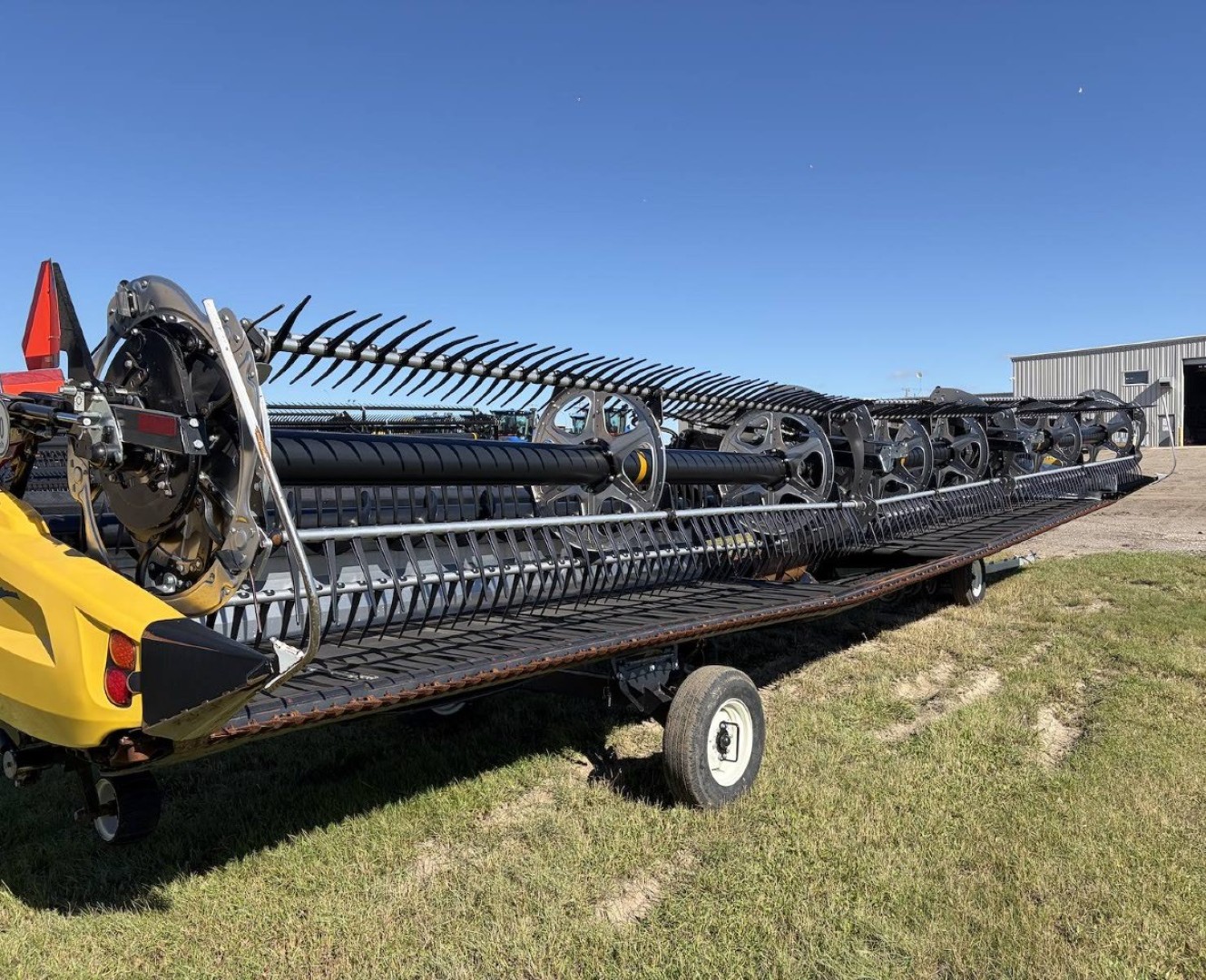 2024 MacDon FD240 Header Draper Flex