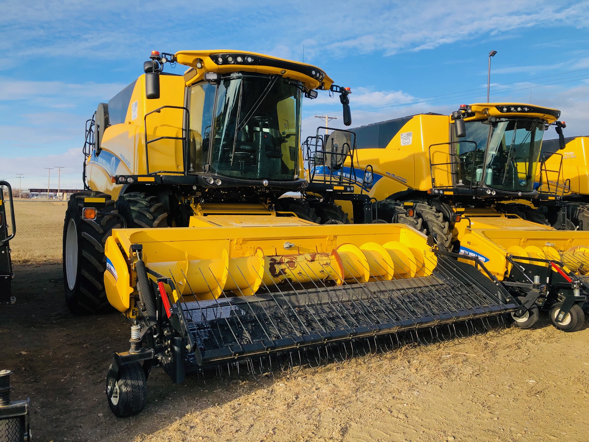 2020 New Holland CR9.90 Combine