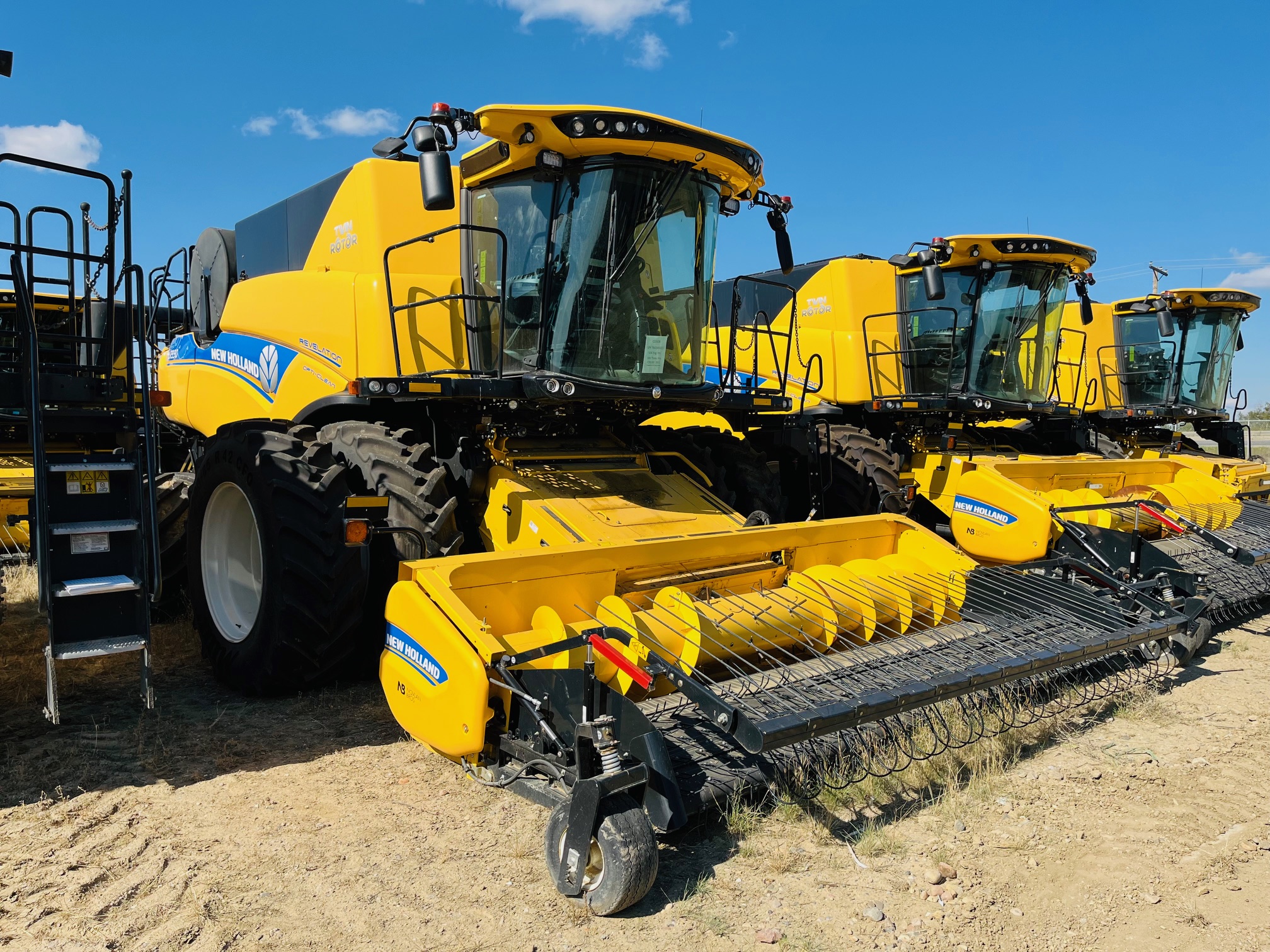2021 New Holland CR9.90 Combine