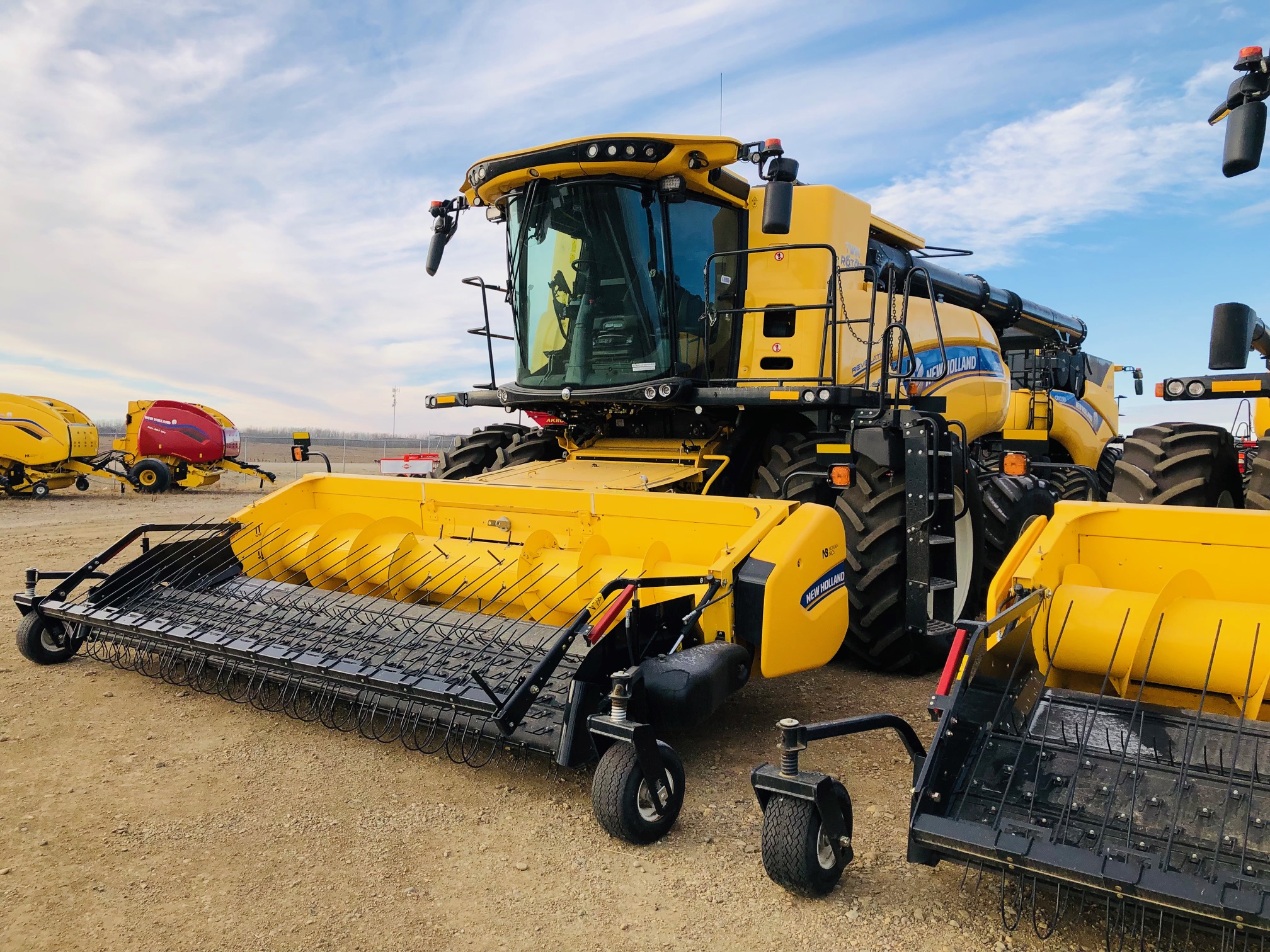 2021 New Holland CR9.90 Combine