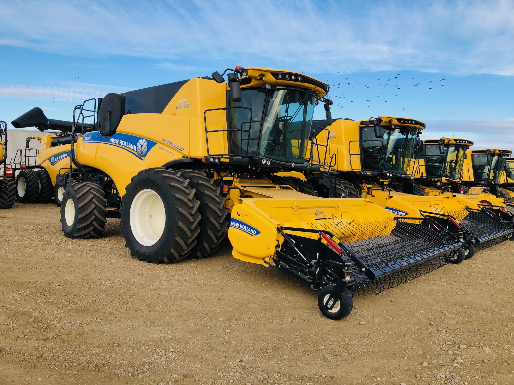 2021 New Holland CR9.90 Combine