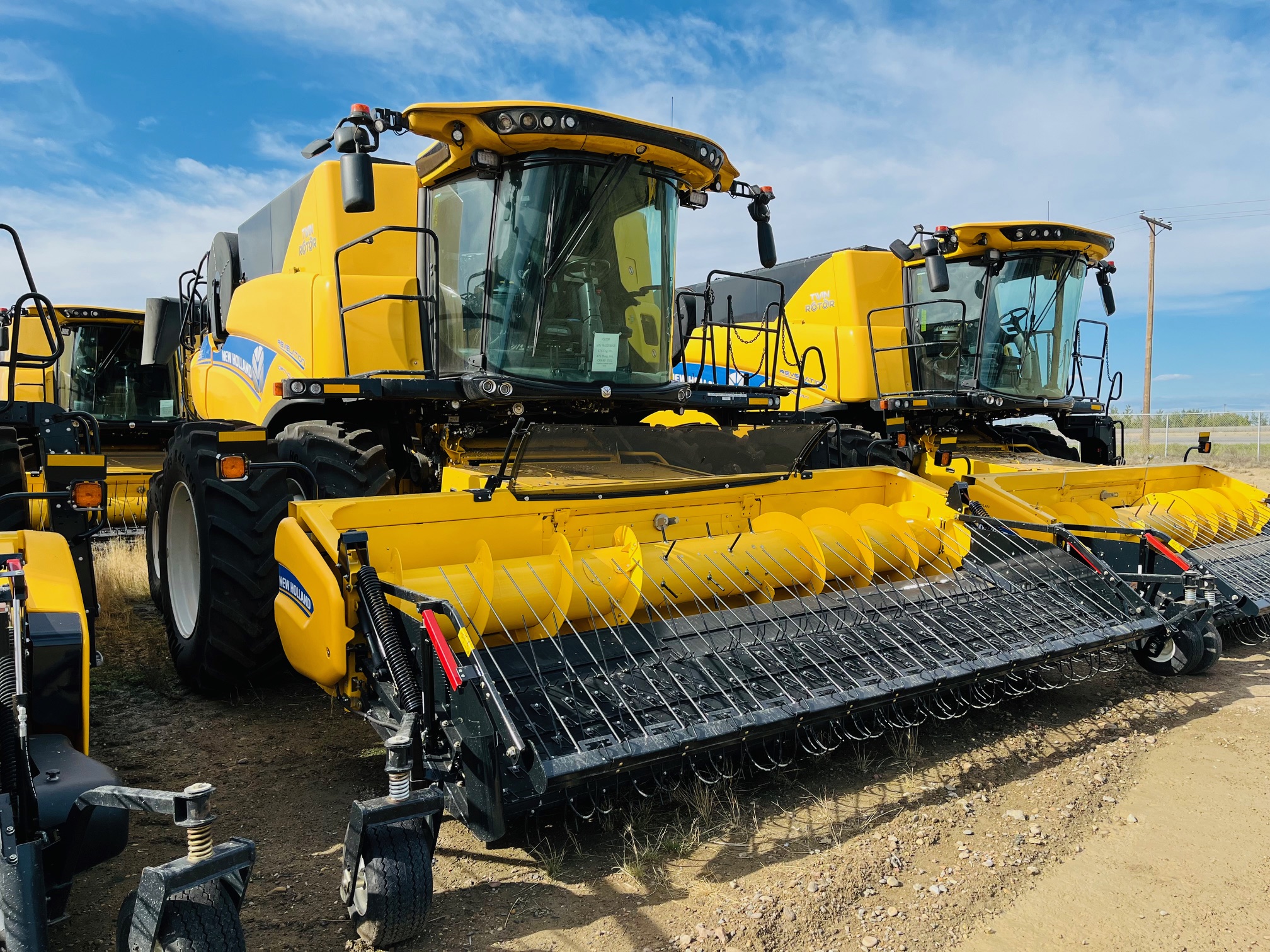 2022 New Holland CR9.90 Combine
