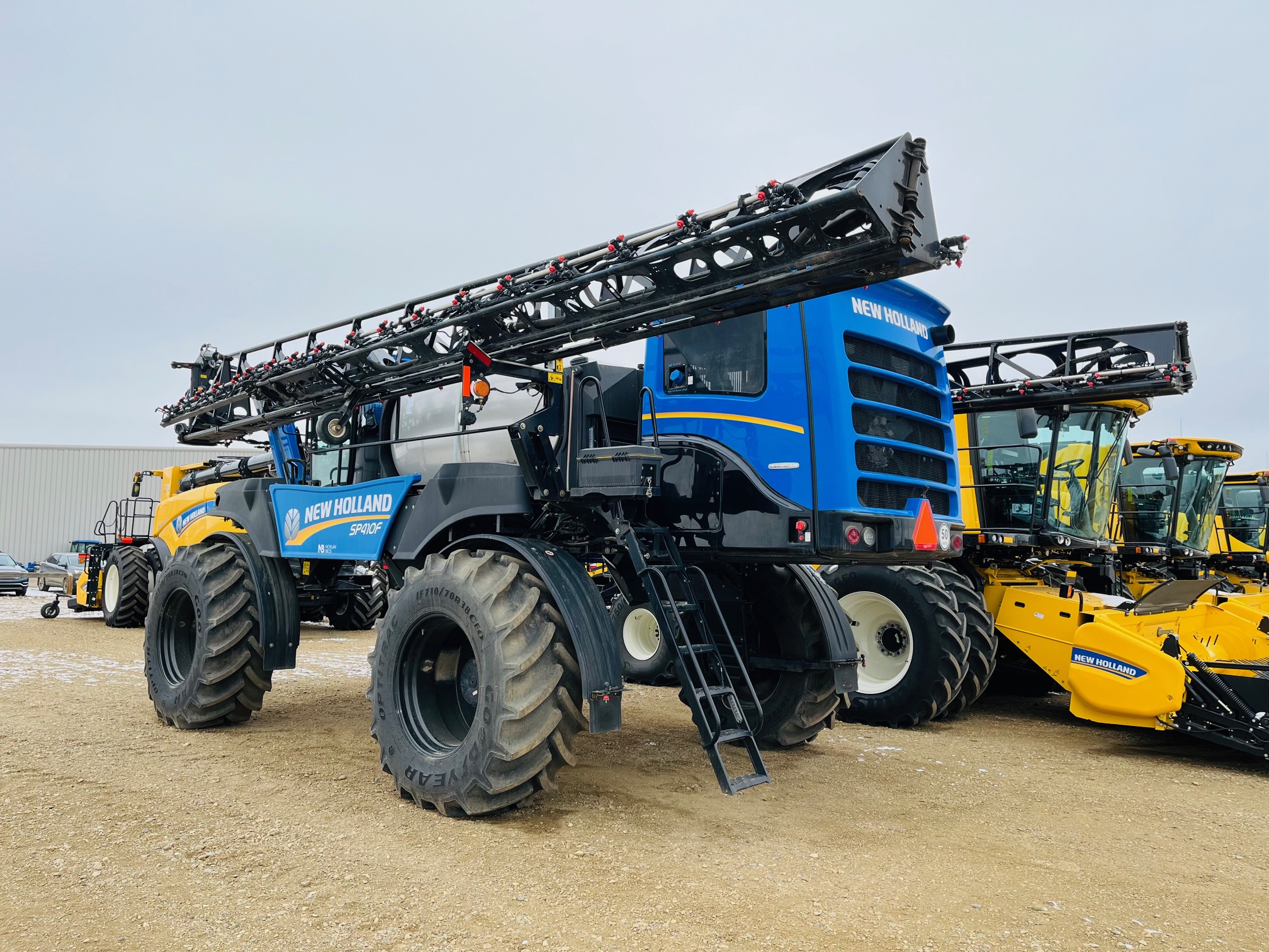 2021 New Holland SP410F Sprayer/High Clearance