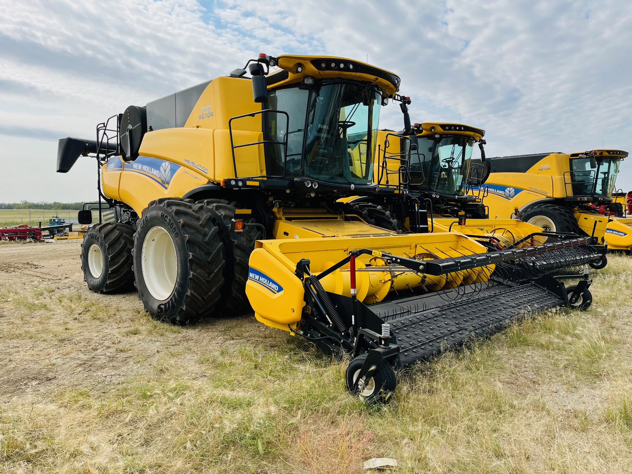 2022 New Holland CR9.90Z Combine