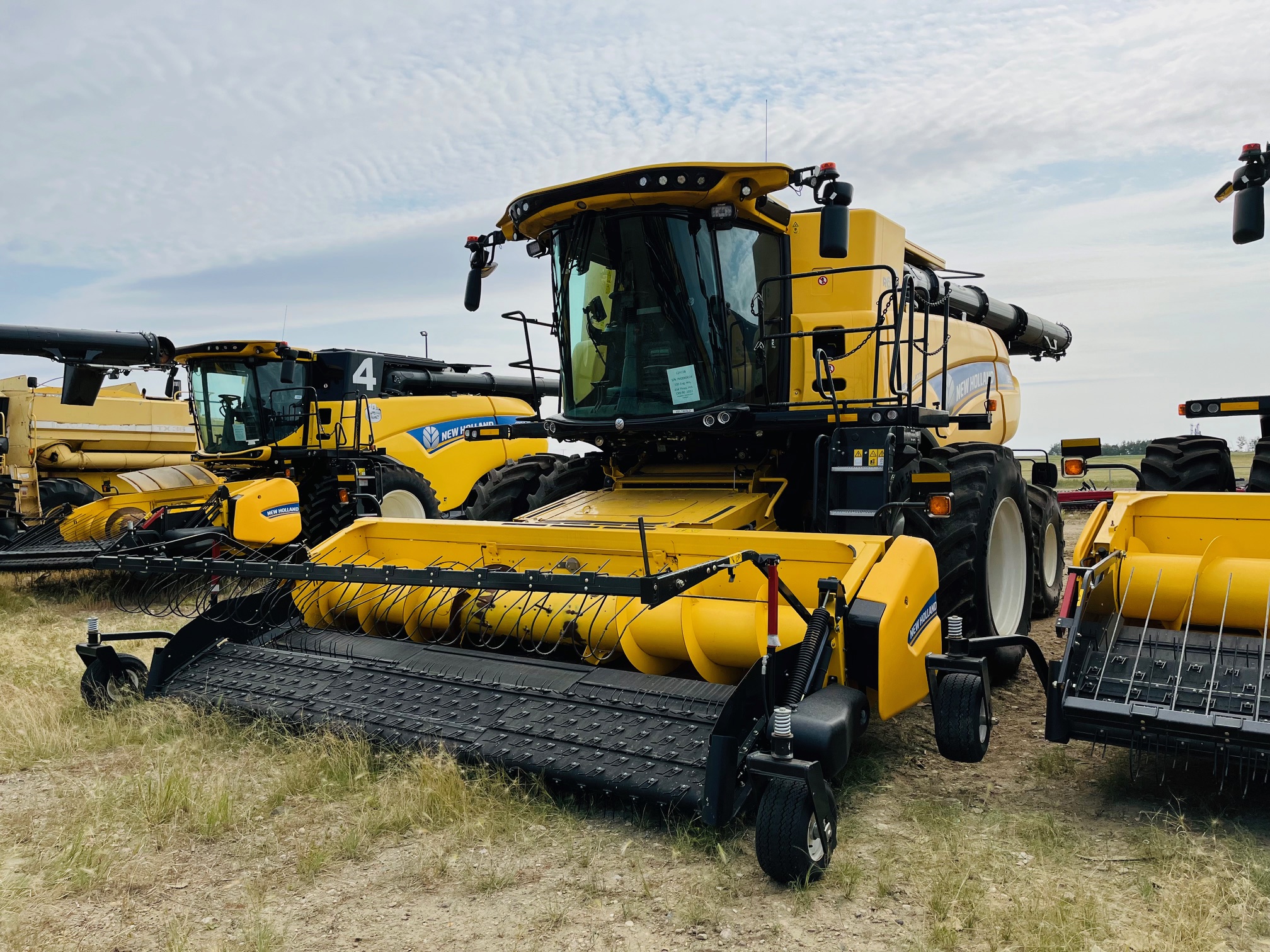 2022 New Holland CR9.90Z Combine