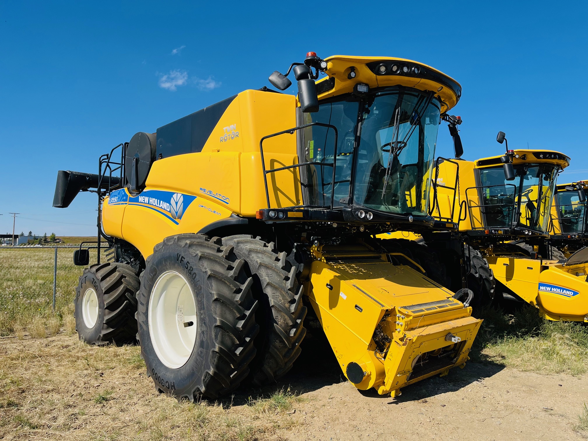2022 New Holland CR9.90Z Combine