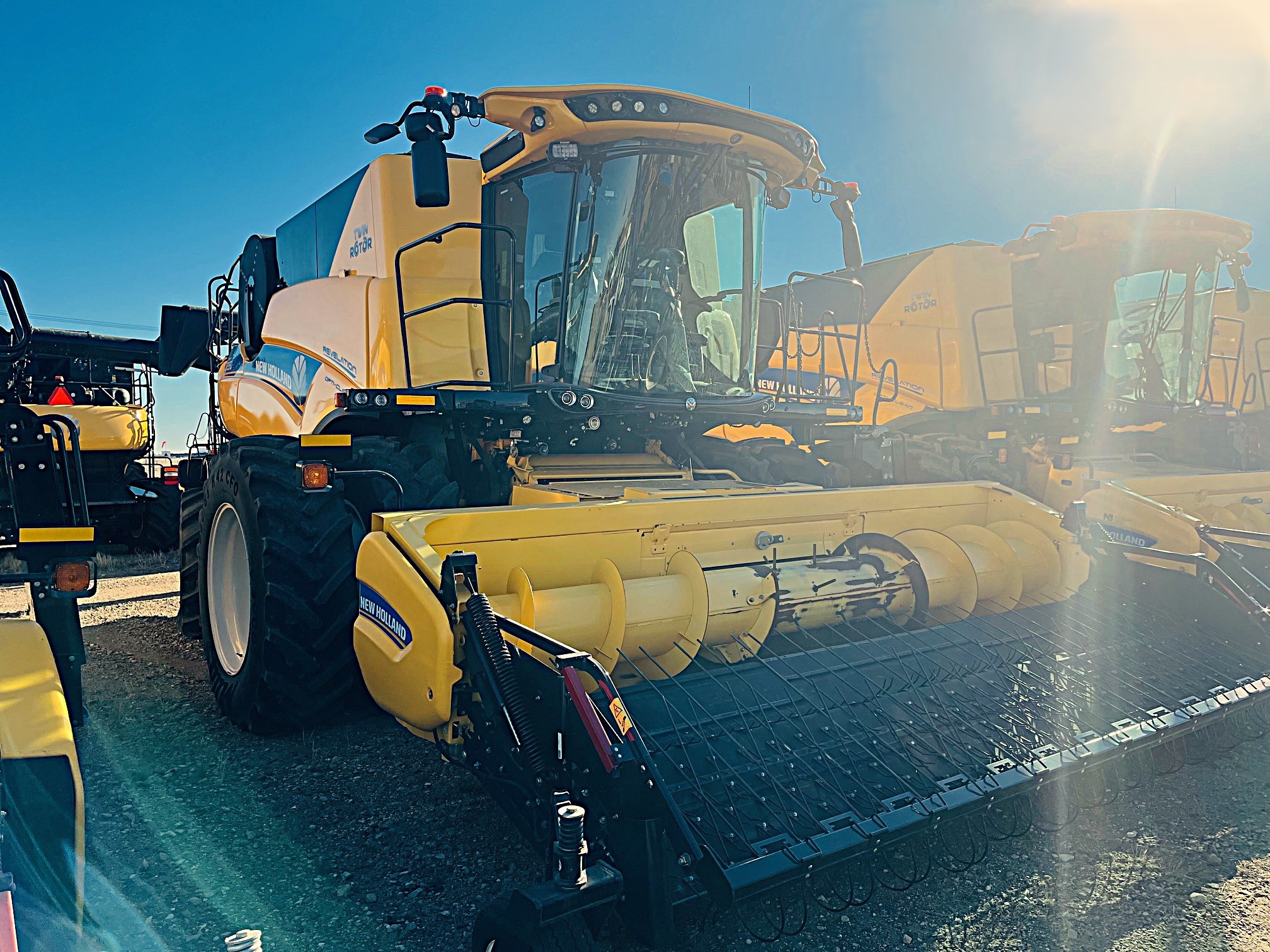 2022 New Holland CR9.90Z Combine