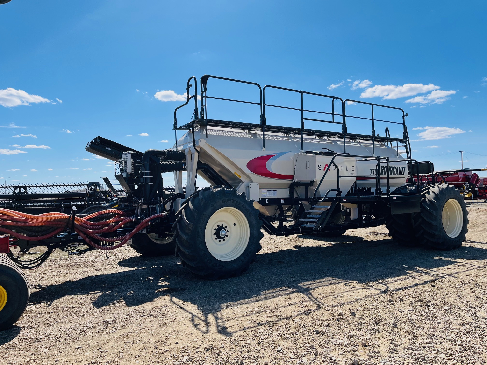 2019 Bourgault 7700 Air Tank/Cart