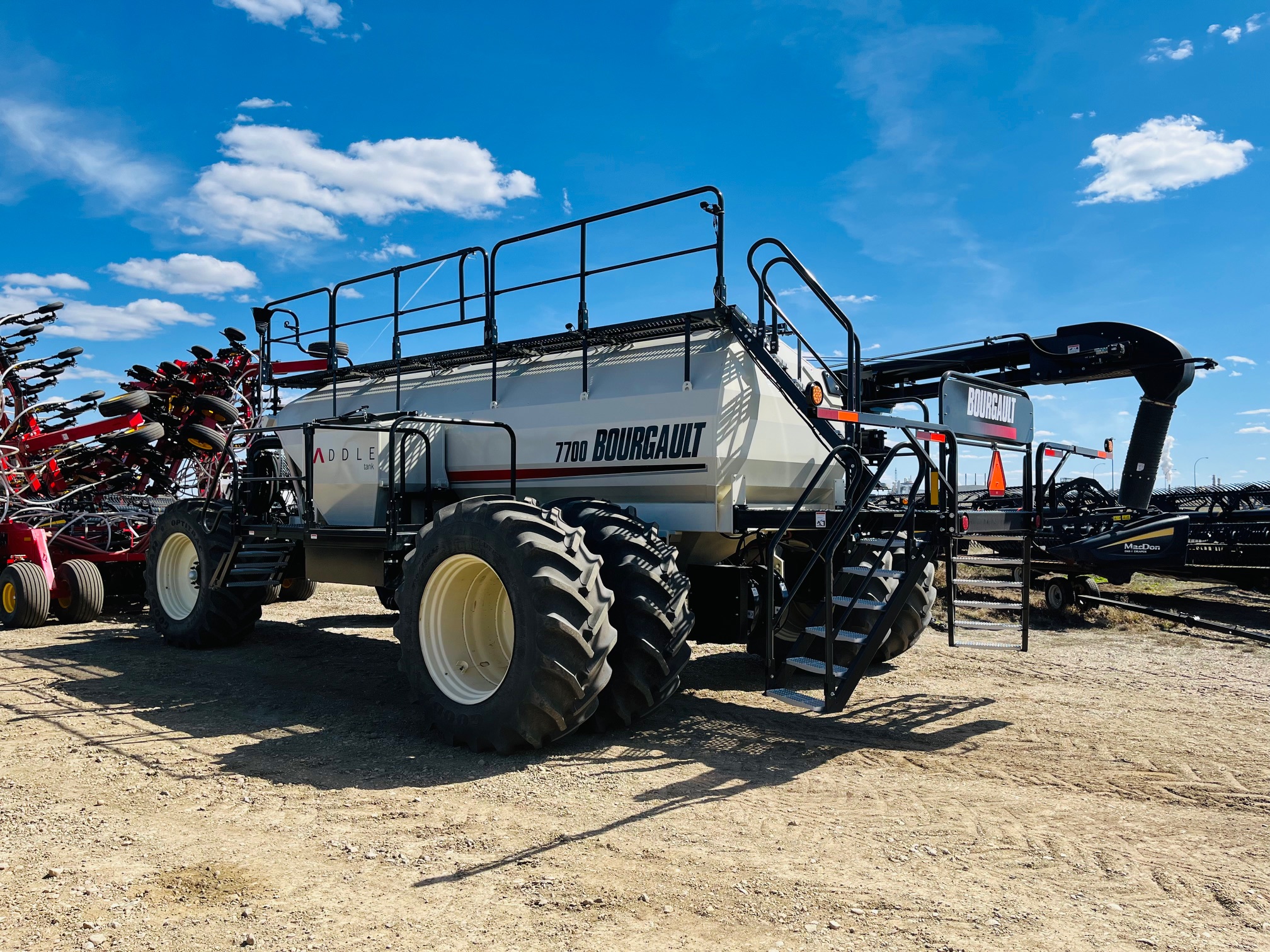 2019 Bourgault 7700 Air Tank/Cart