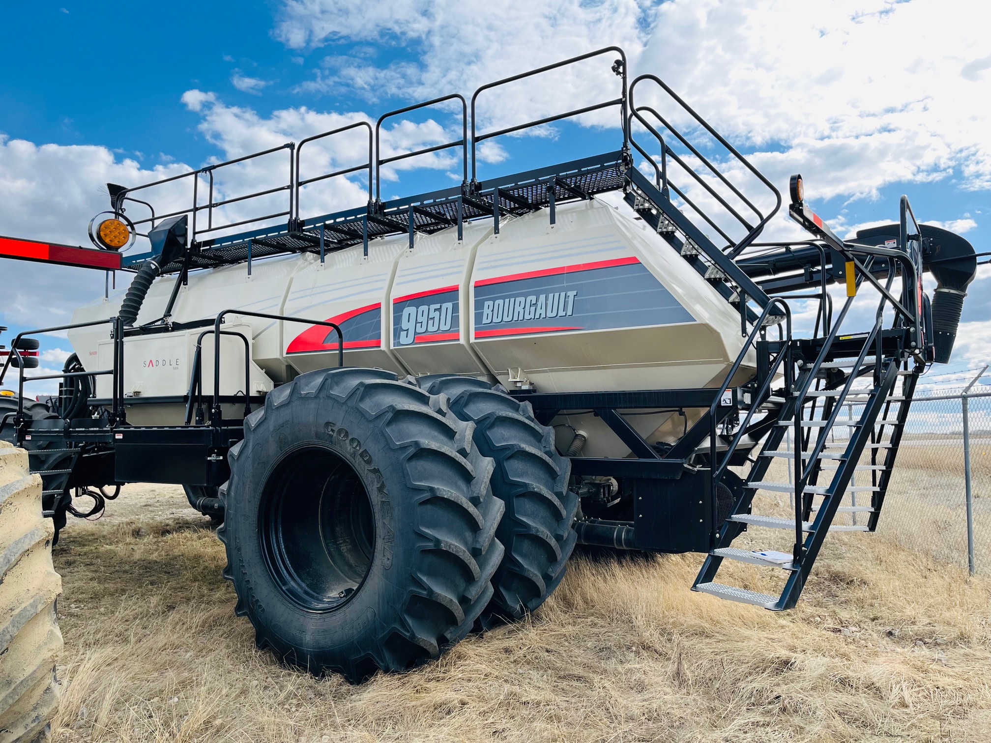 2023 Bourgault 9950 Air Tank/Cart