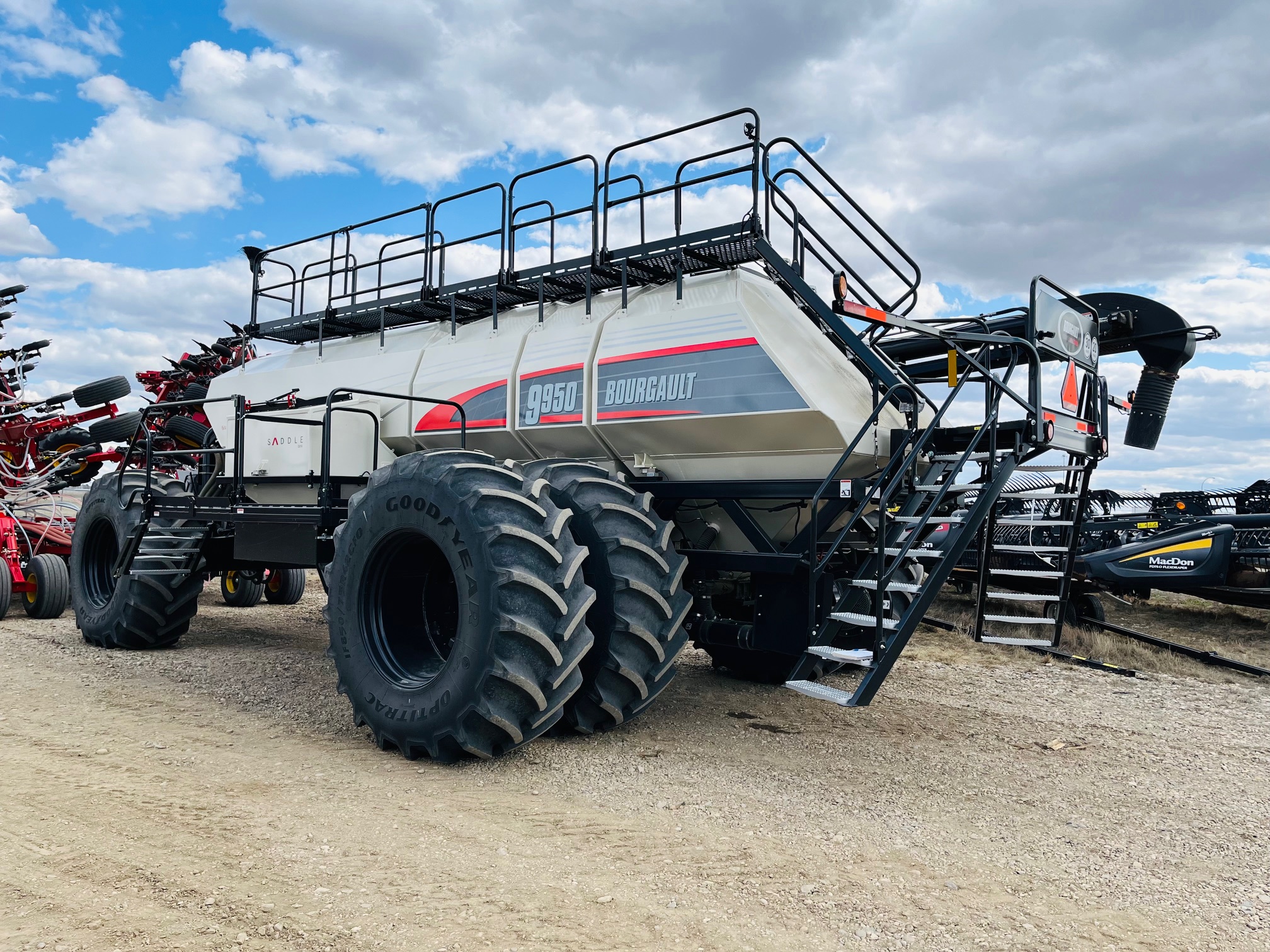 2022 Bourgault 9950 Air Tank/Cart