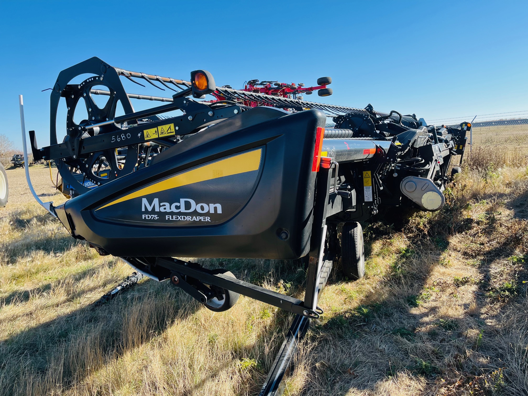 2018 MacDon FD75-40 Header Combine