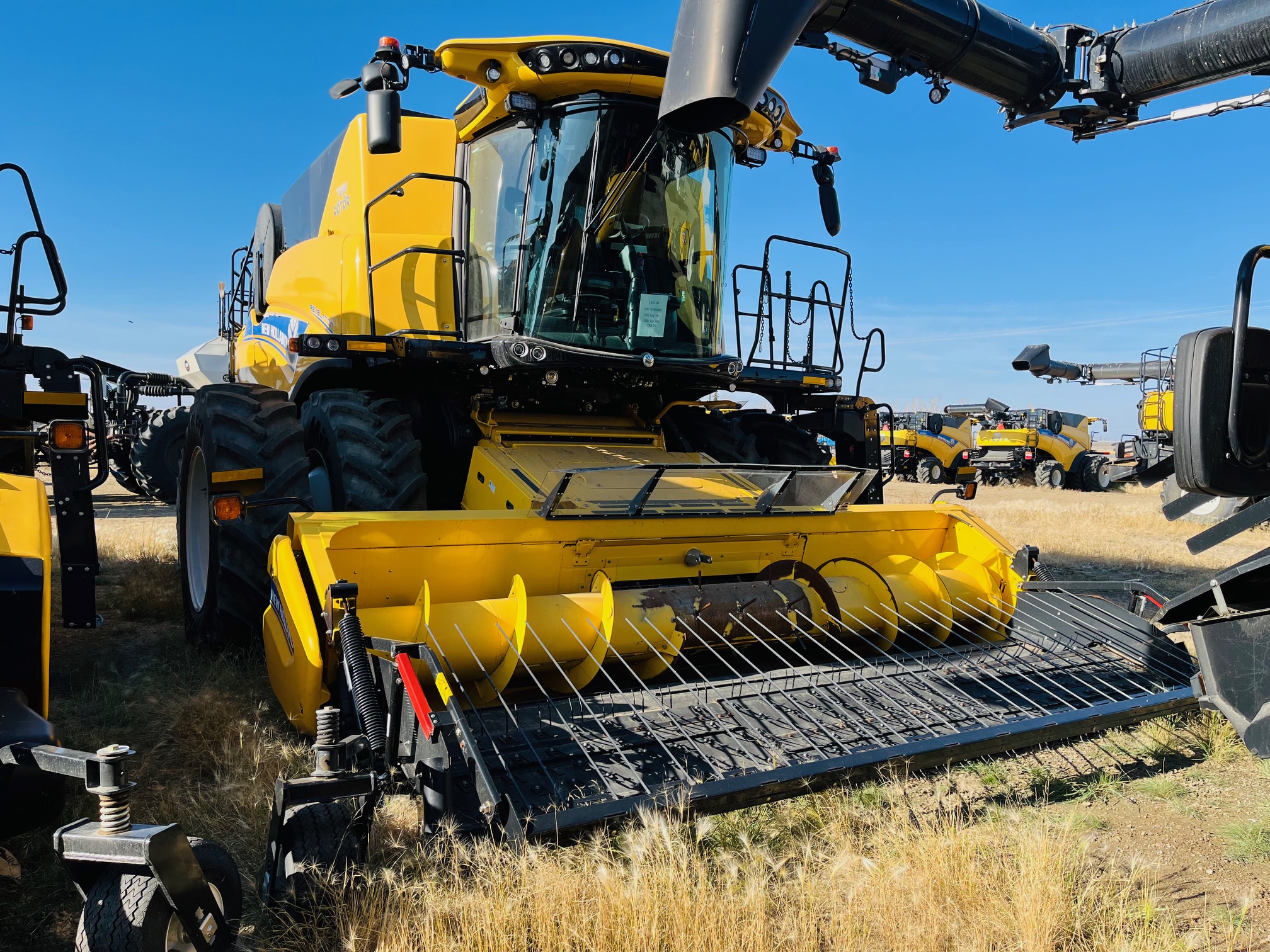 2022 New Holland CR8.90Z Combine
