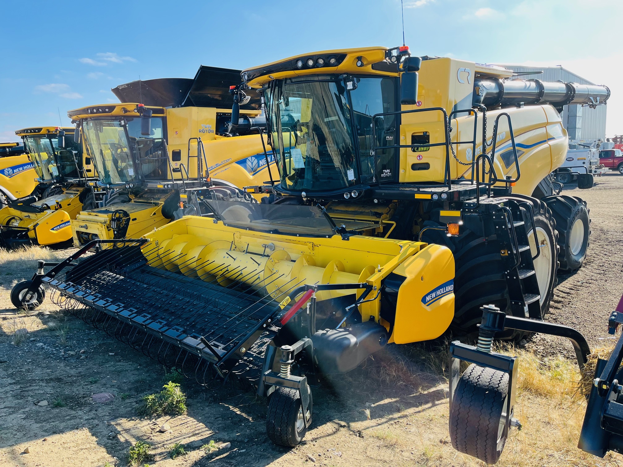 2024 New Holland CR10.90Z Combine