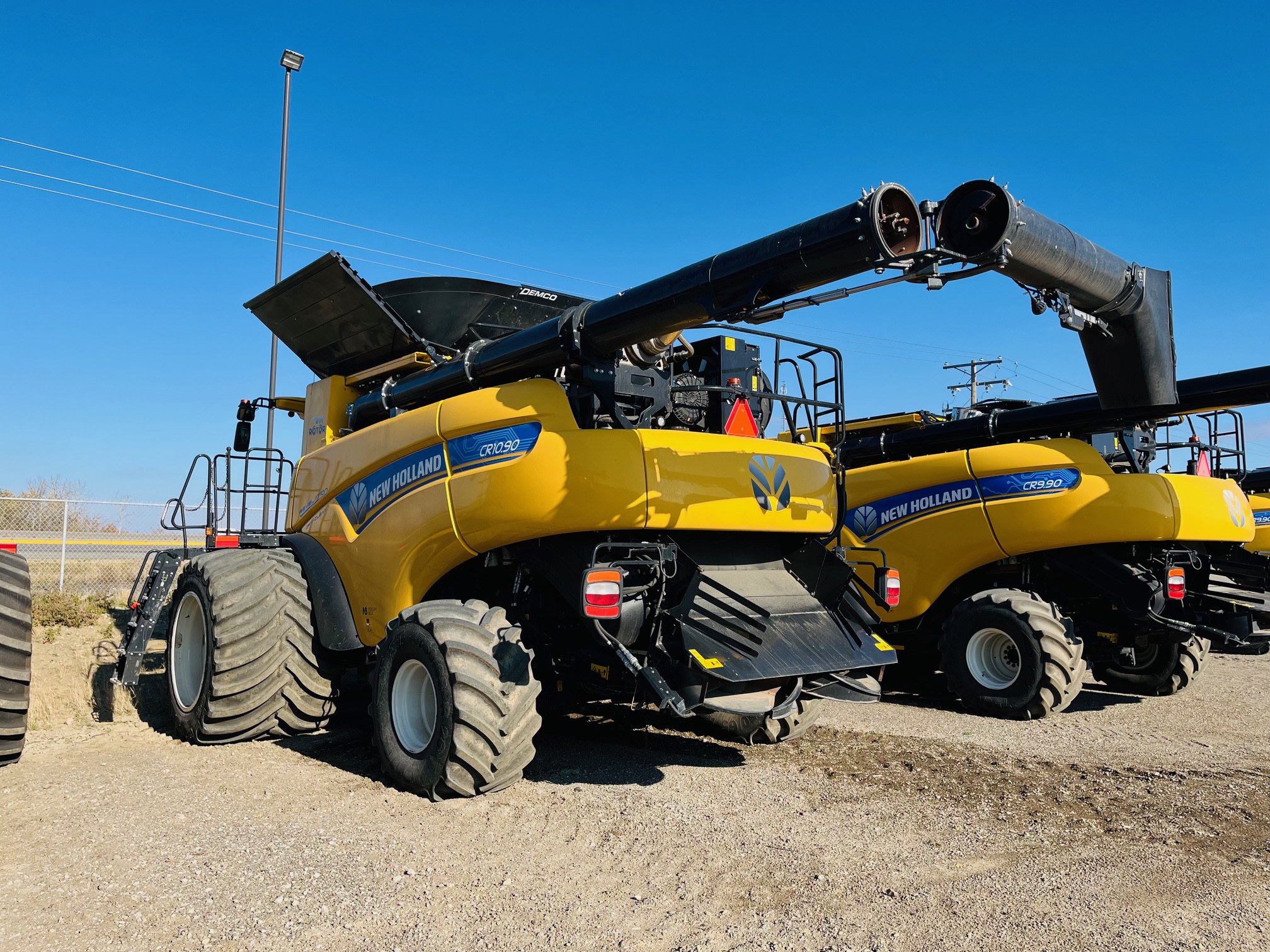 2023 New Holland CR10.90Z Combine