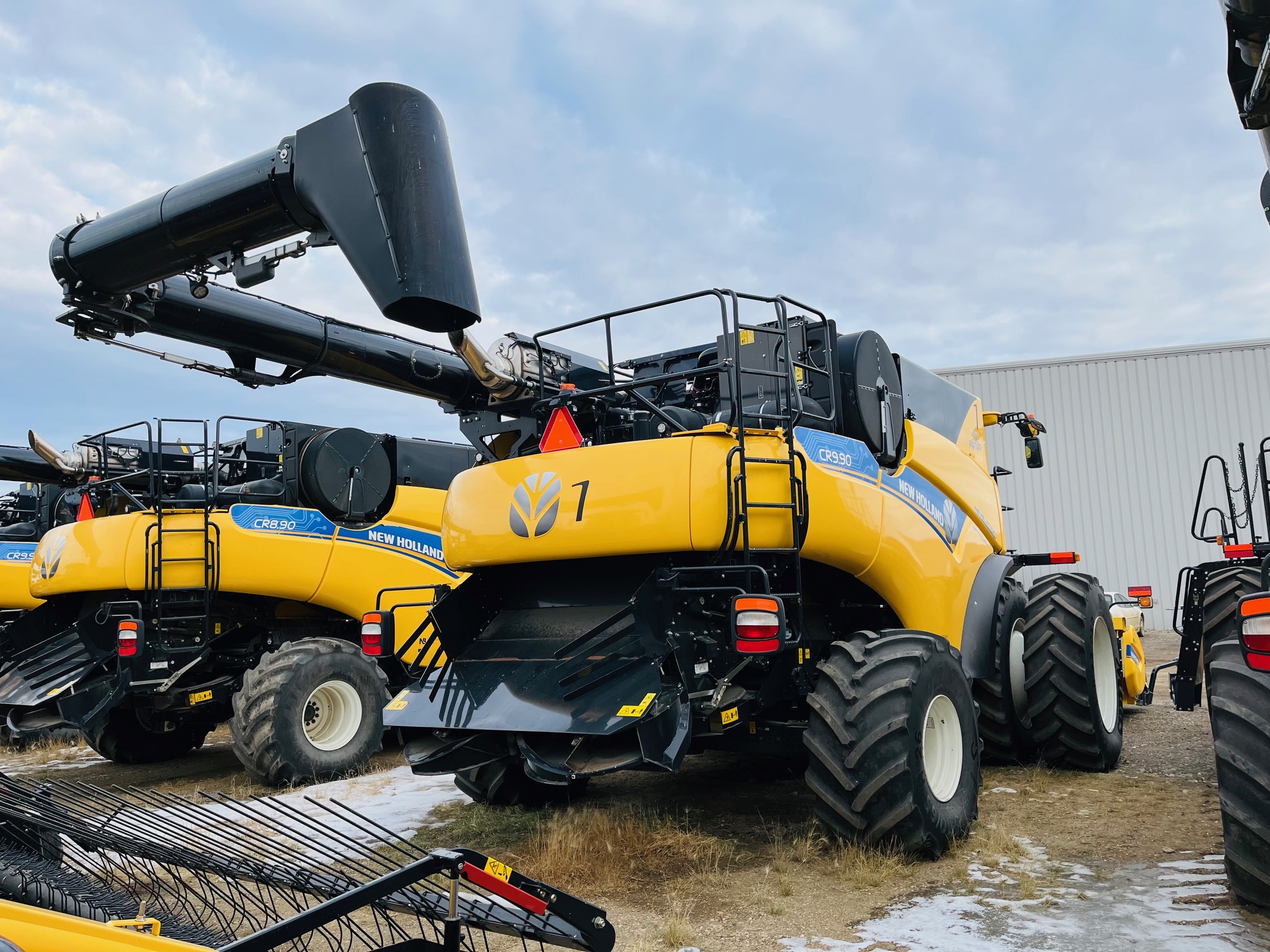 2023 New Holland CR9.90Z Combine