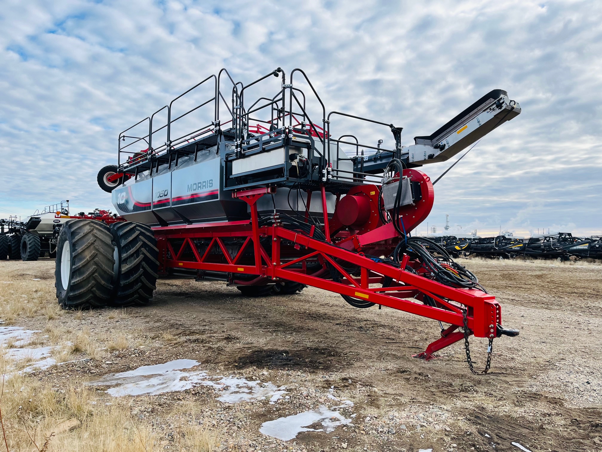 2025 Morris 1050 Air Tank/Cart