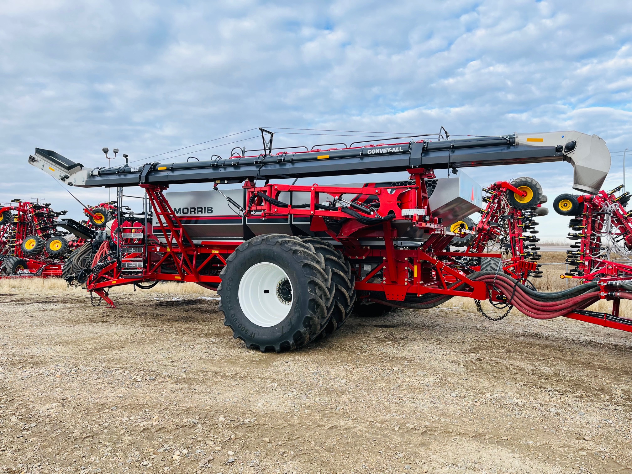 2025 Morris 1050 Air Tank/Cart