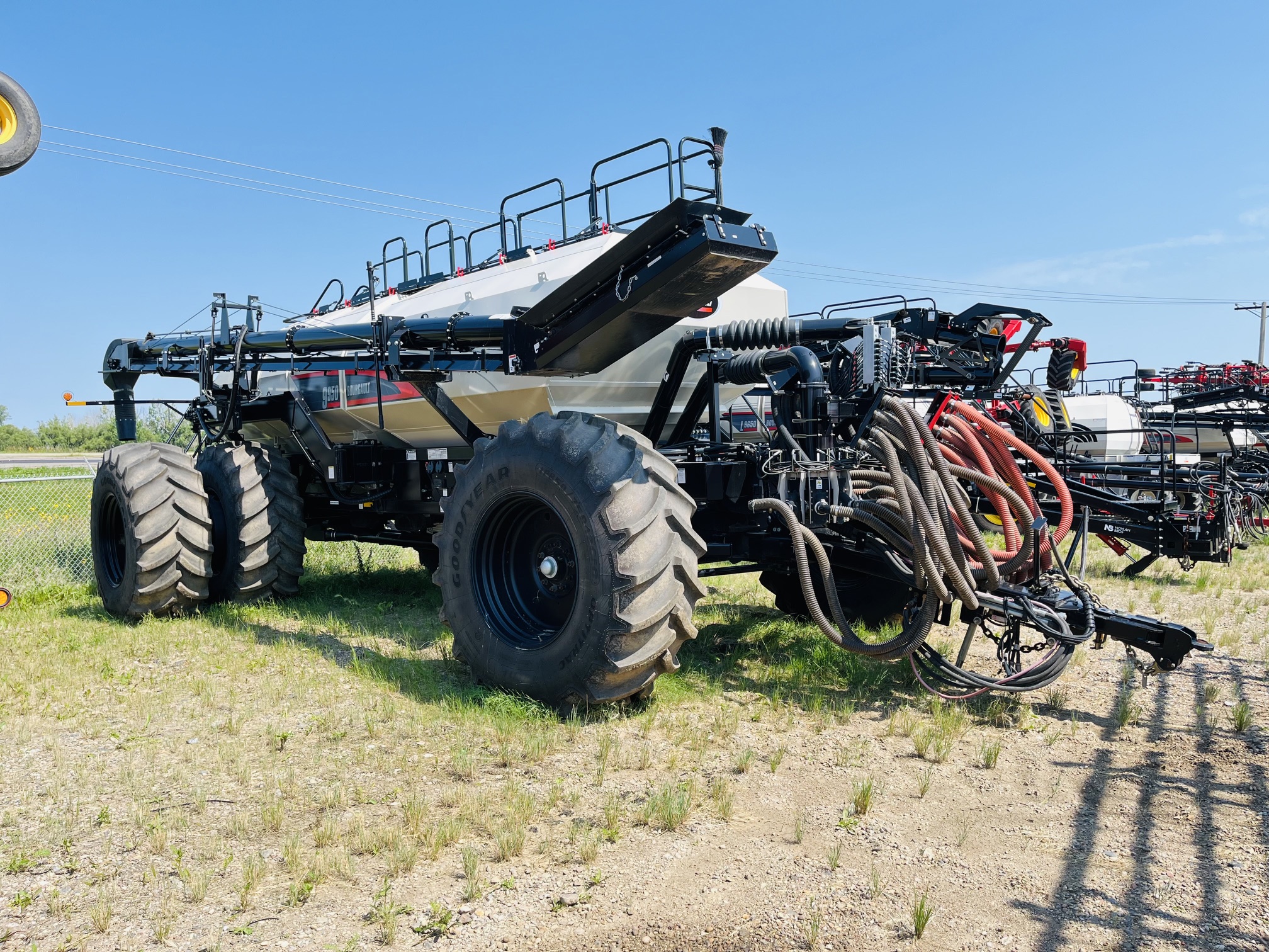 2022 Bourgault 9950 Air Tank/Cart