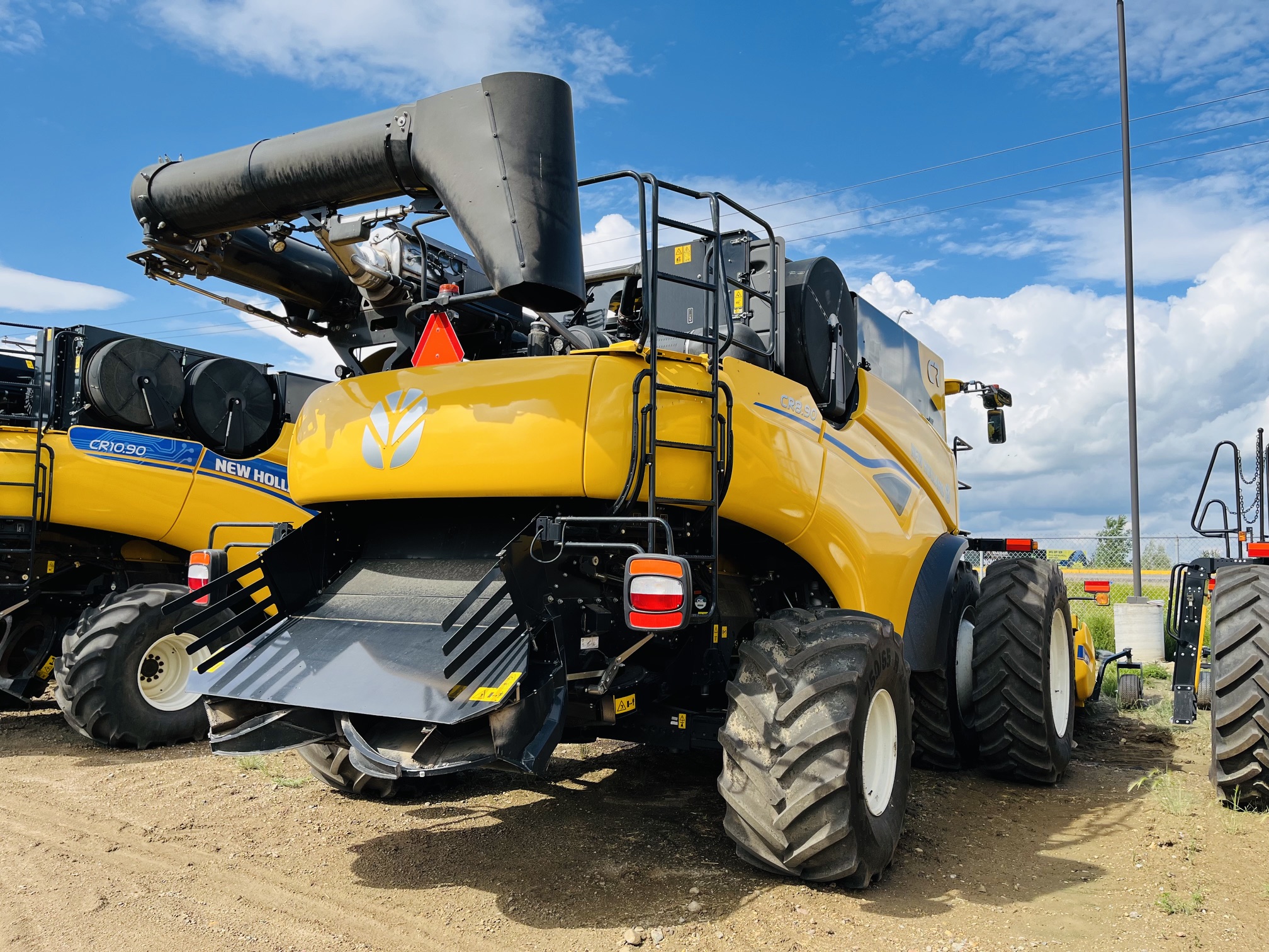 2024 New Holland CR8.90 Combine