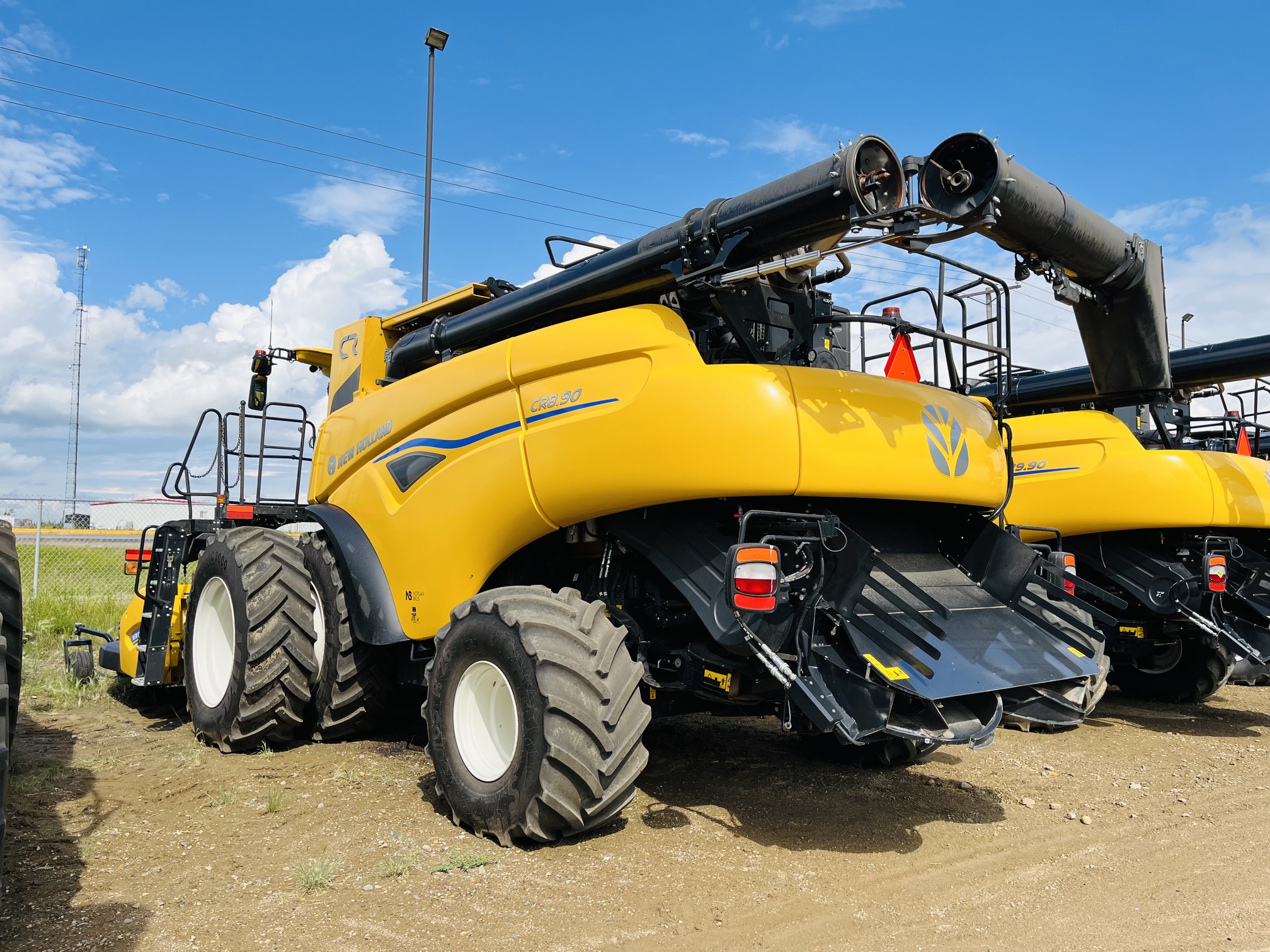 2024 New Holland CR8.90 Combine