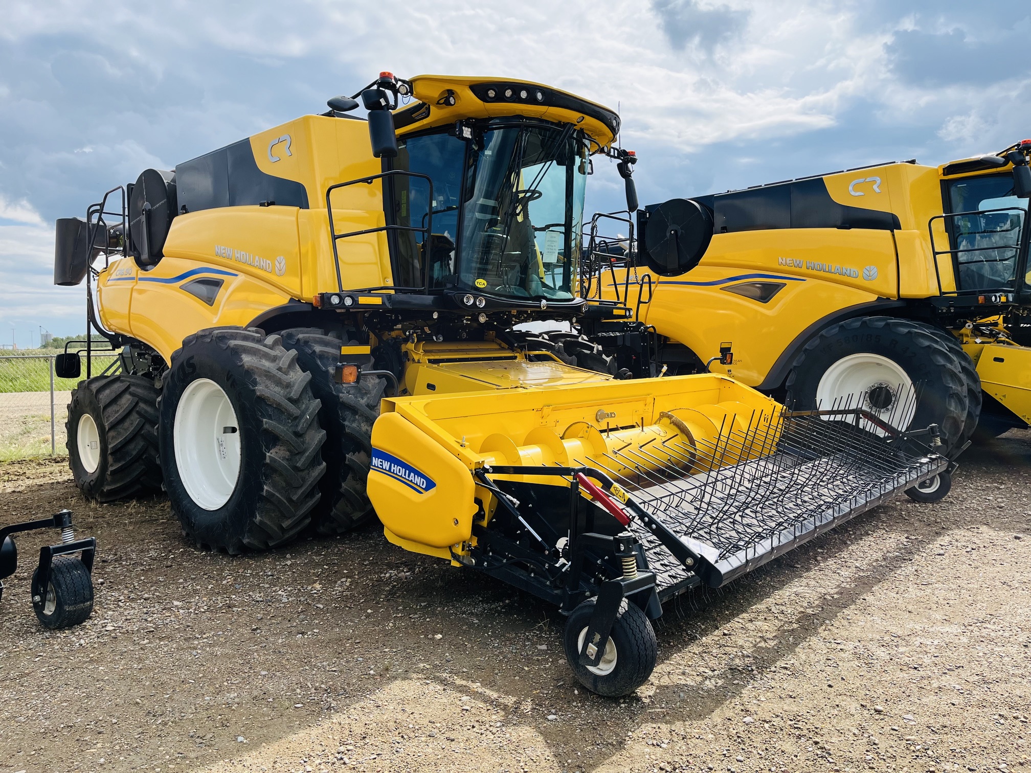 2024 New Holland CR8.90 Combine