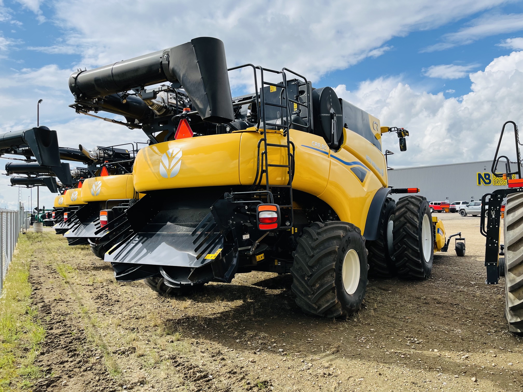 2024 New Holland CR8.90 Combine