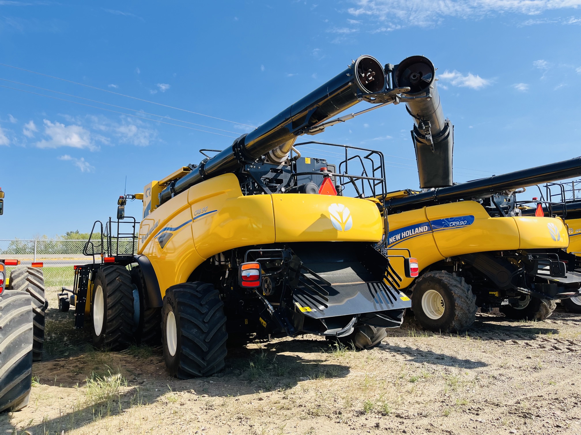 2024 New Holland CR8.90Z Combine