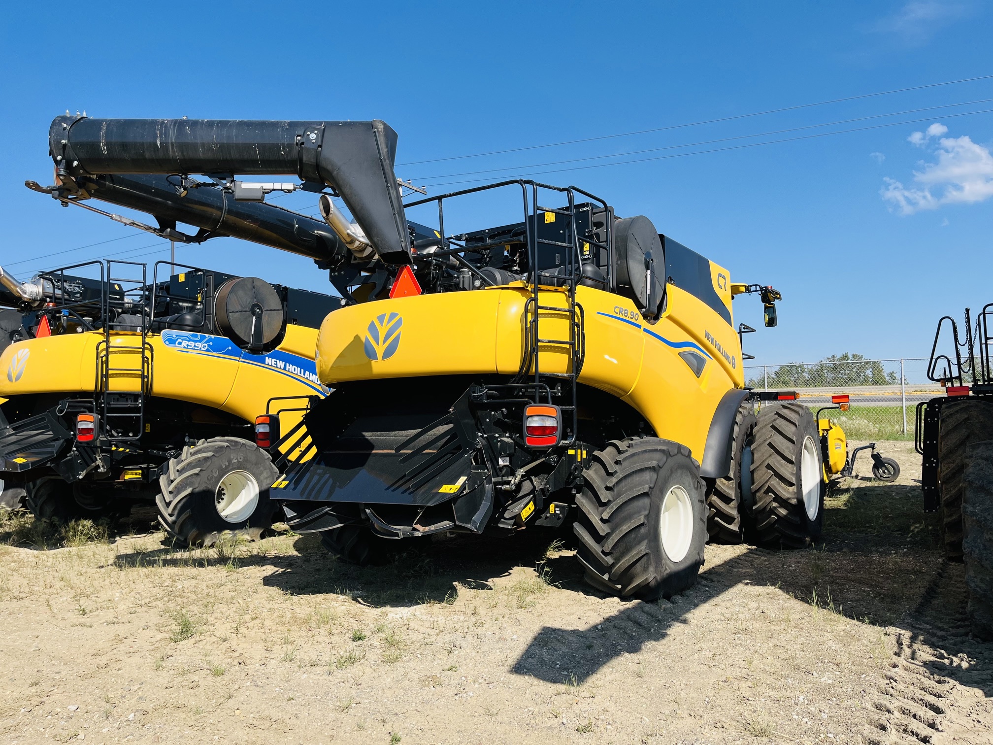 2024 New Holland CR8.90Z Combine