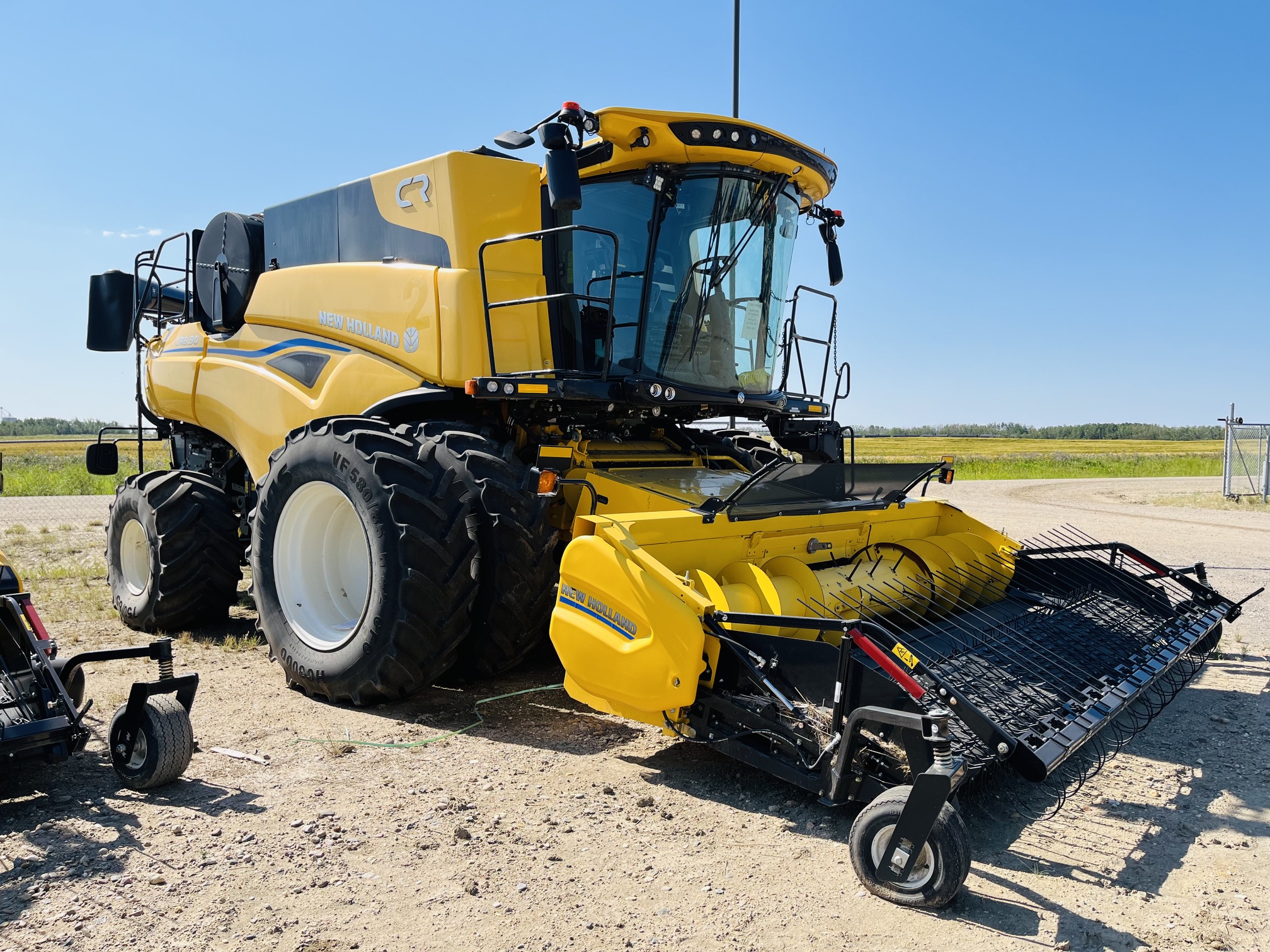 2024 New Holland CR8.90Z Combine