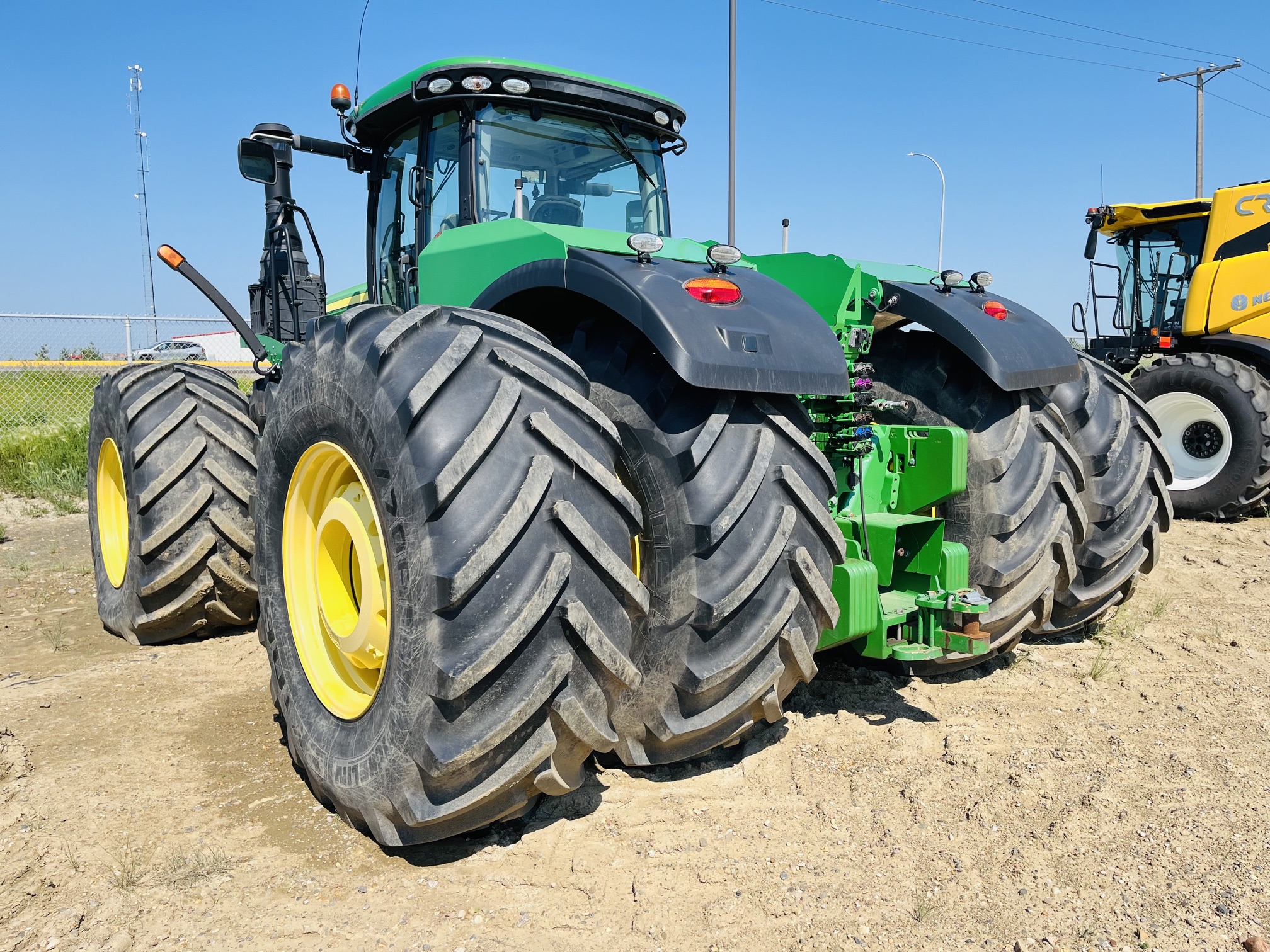 2015 John Deere 9620R Tractor 4WD