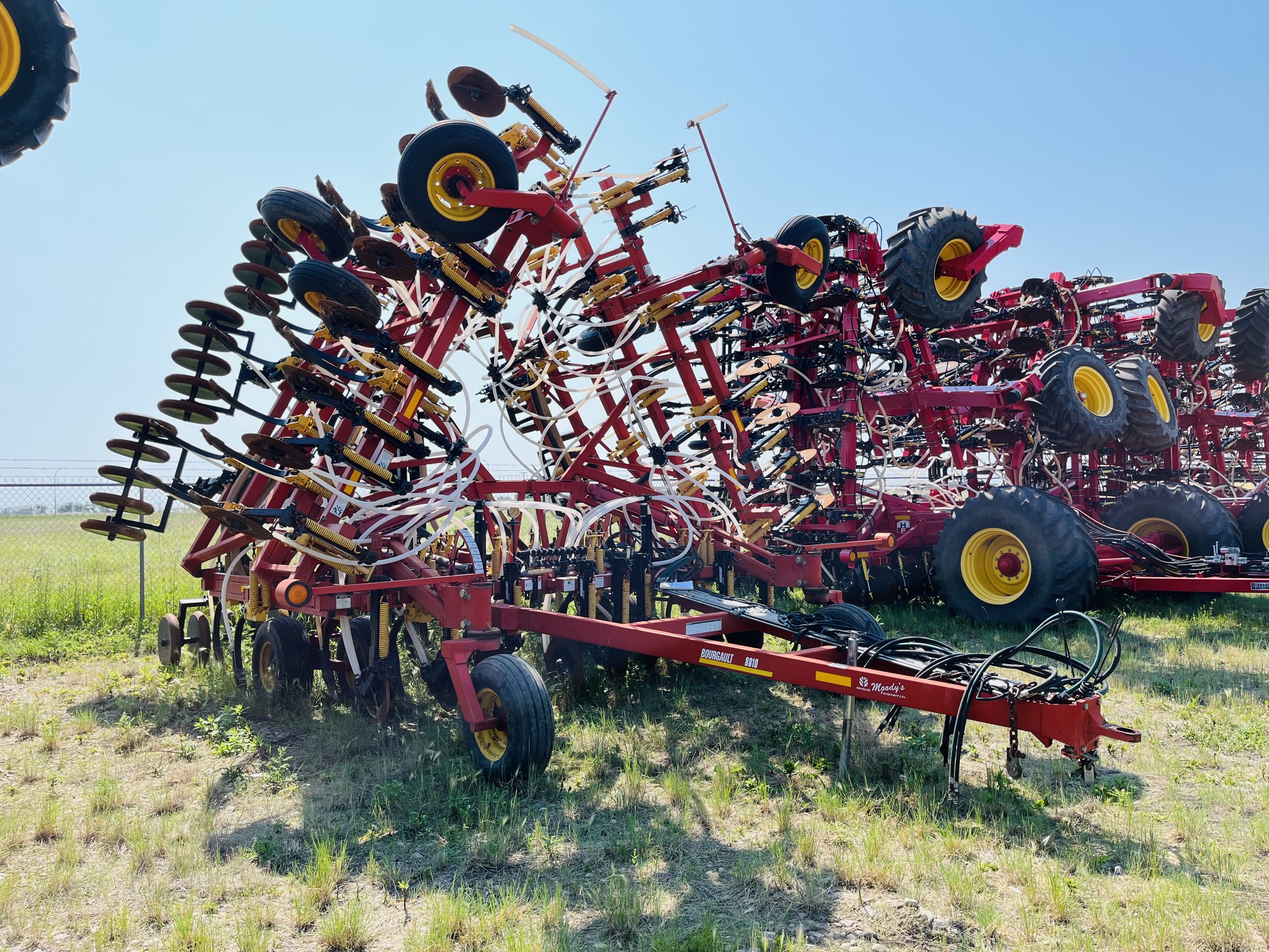 2004 Bourgault 8810 Air Drill