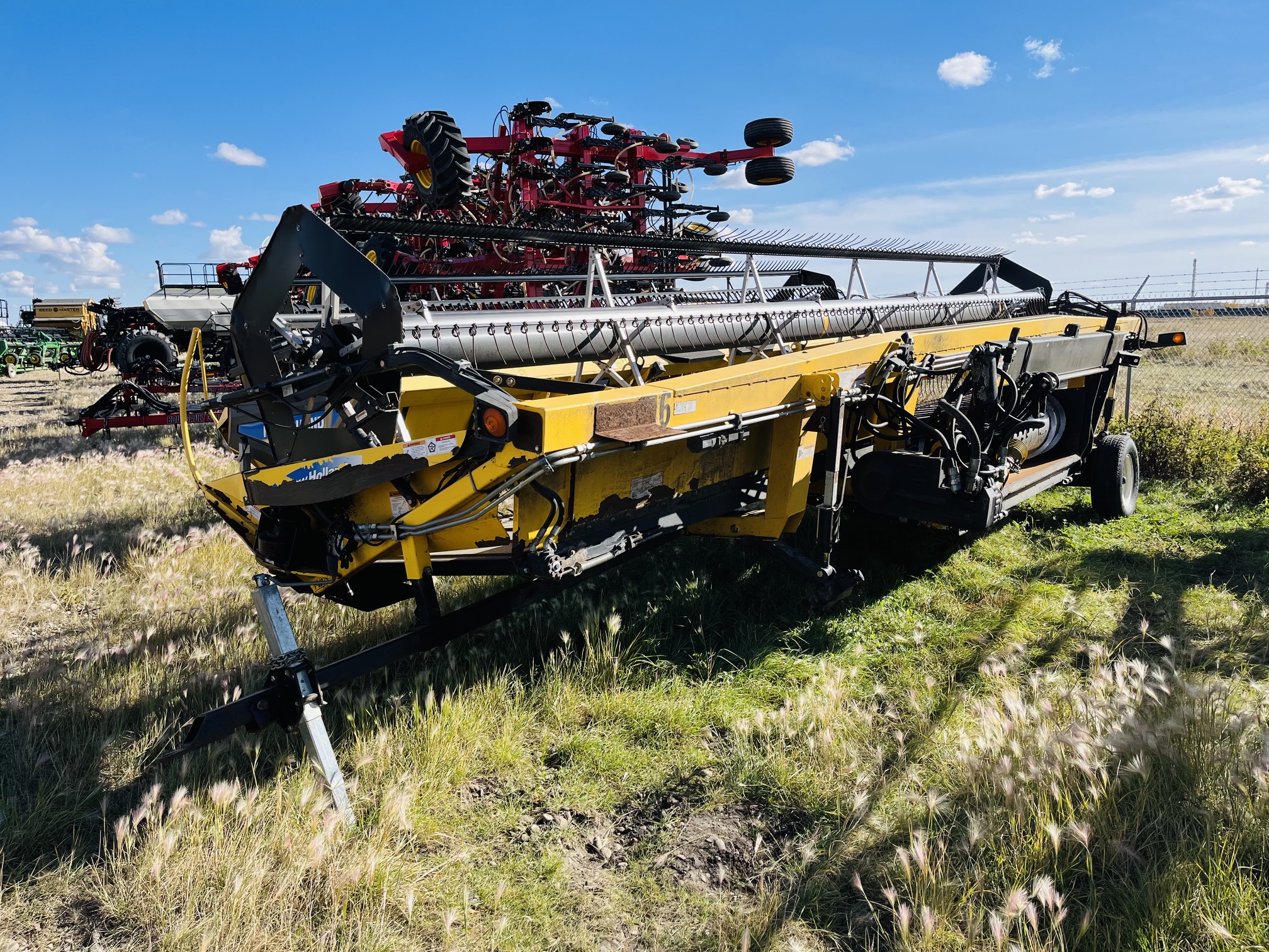 2007 New Holland 94C-30 Header Combine