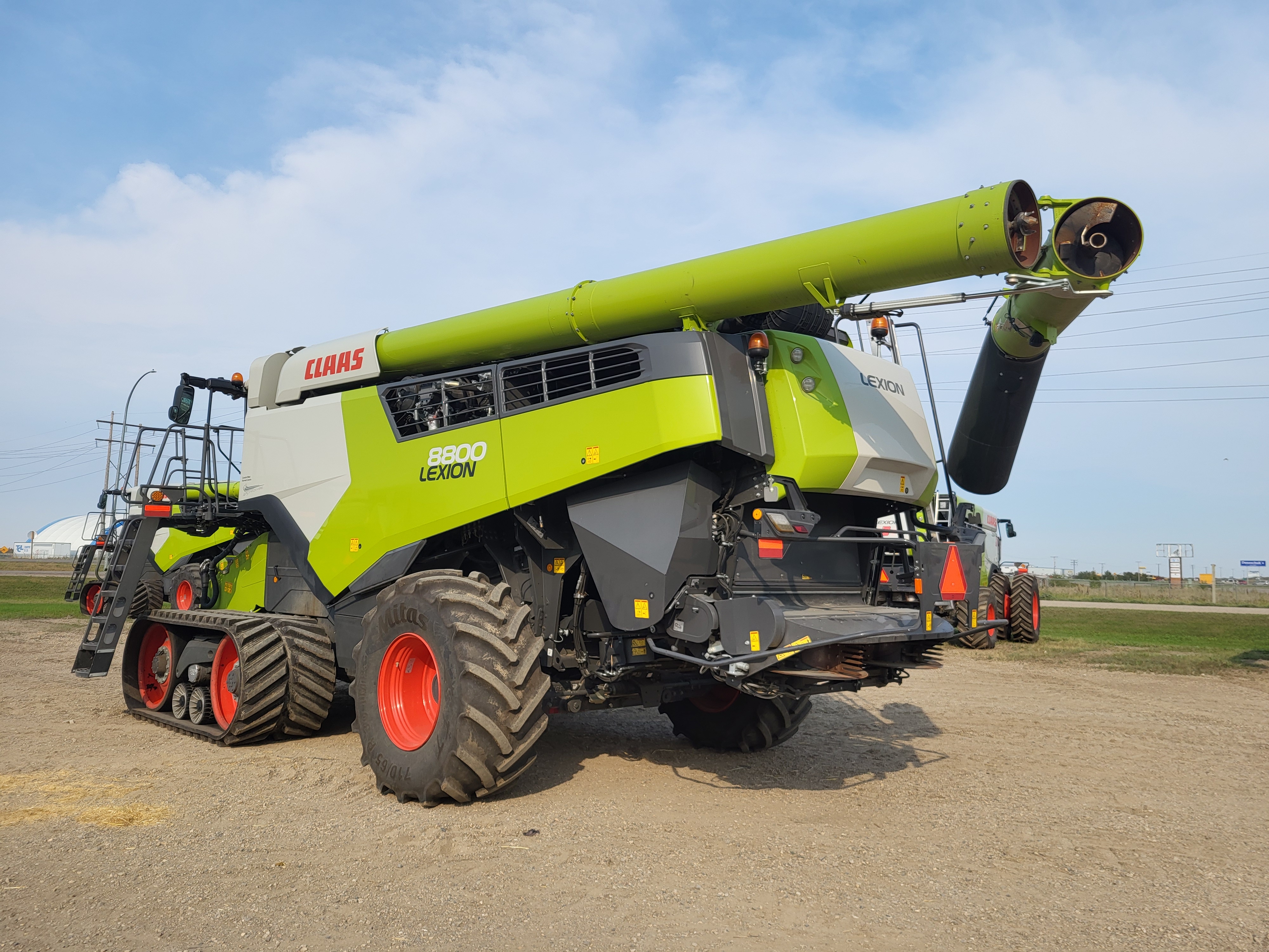 2022 CLAAS 8800TT Combine