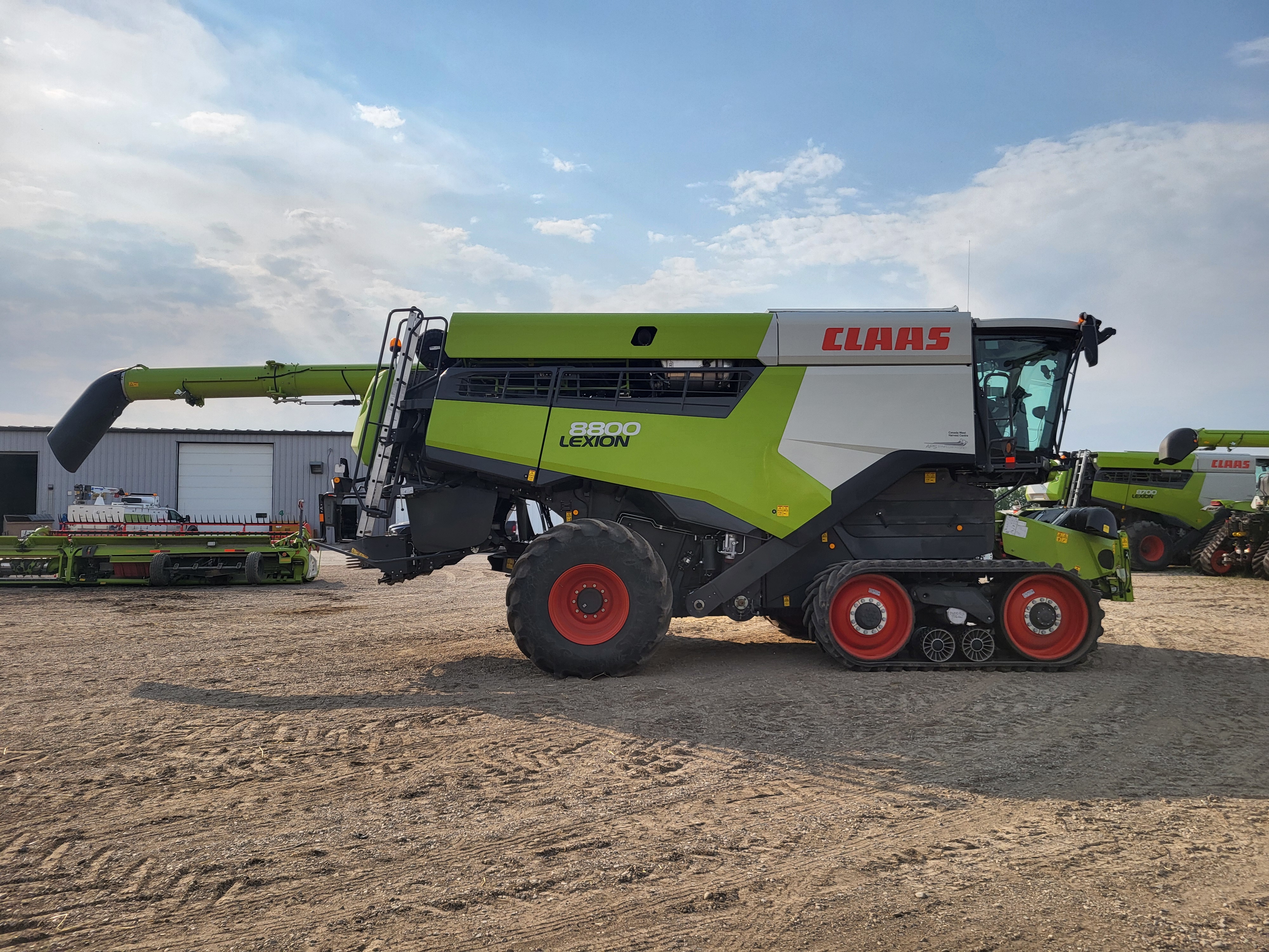 2022 CLAAS 8800TT Combine