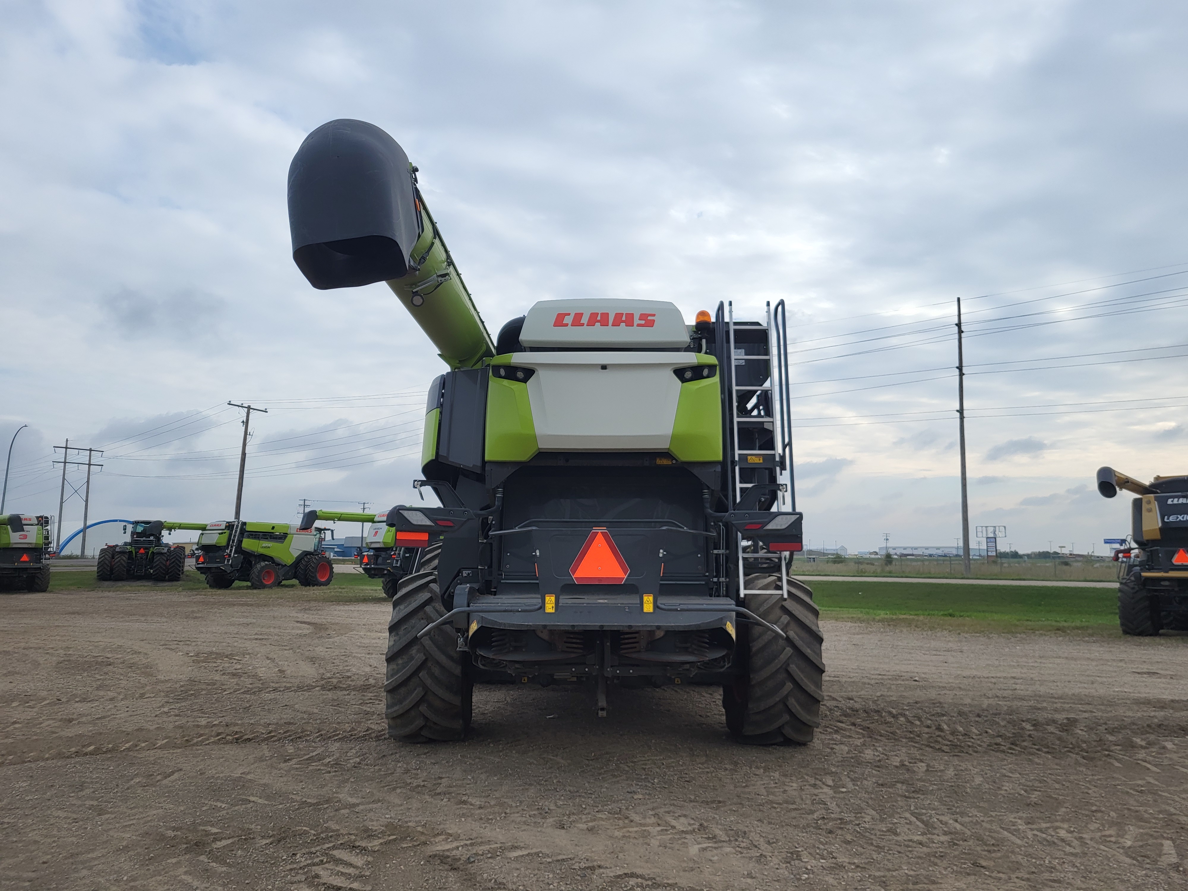 2023 CLAAS 8700 Combine