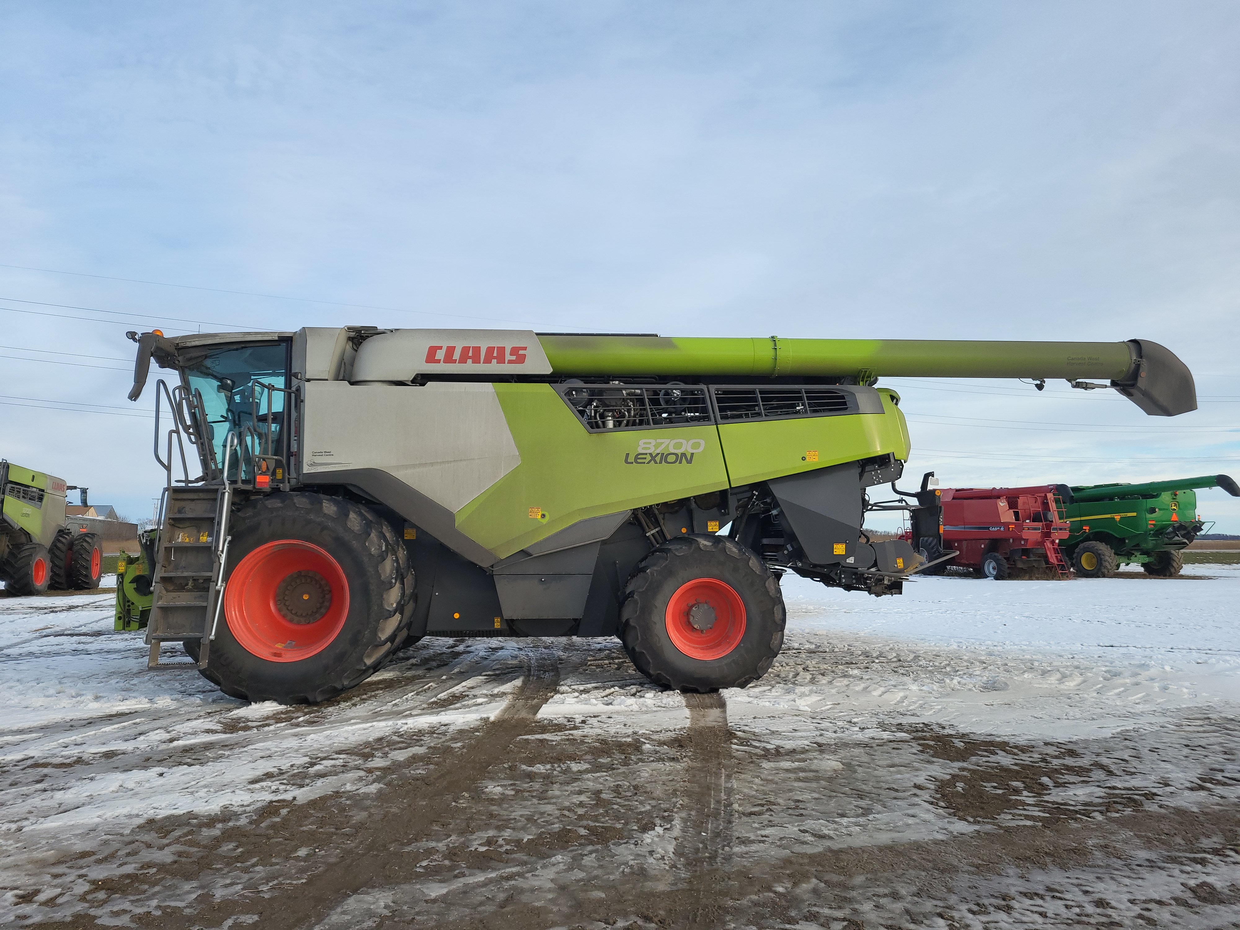 2023 CLAAS 8700 Combine