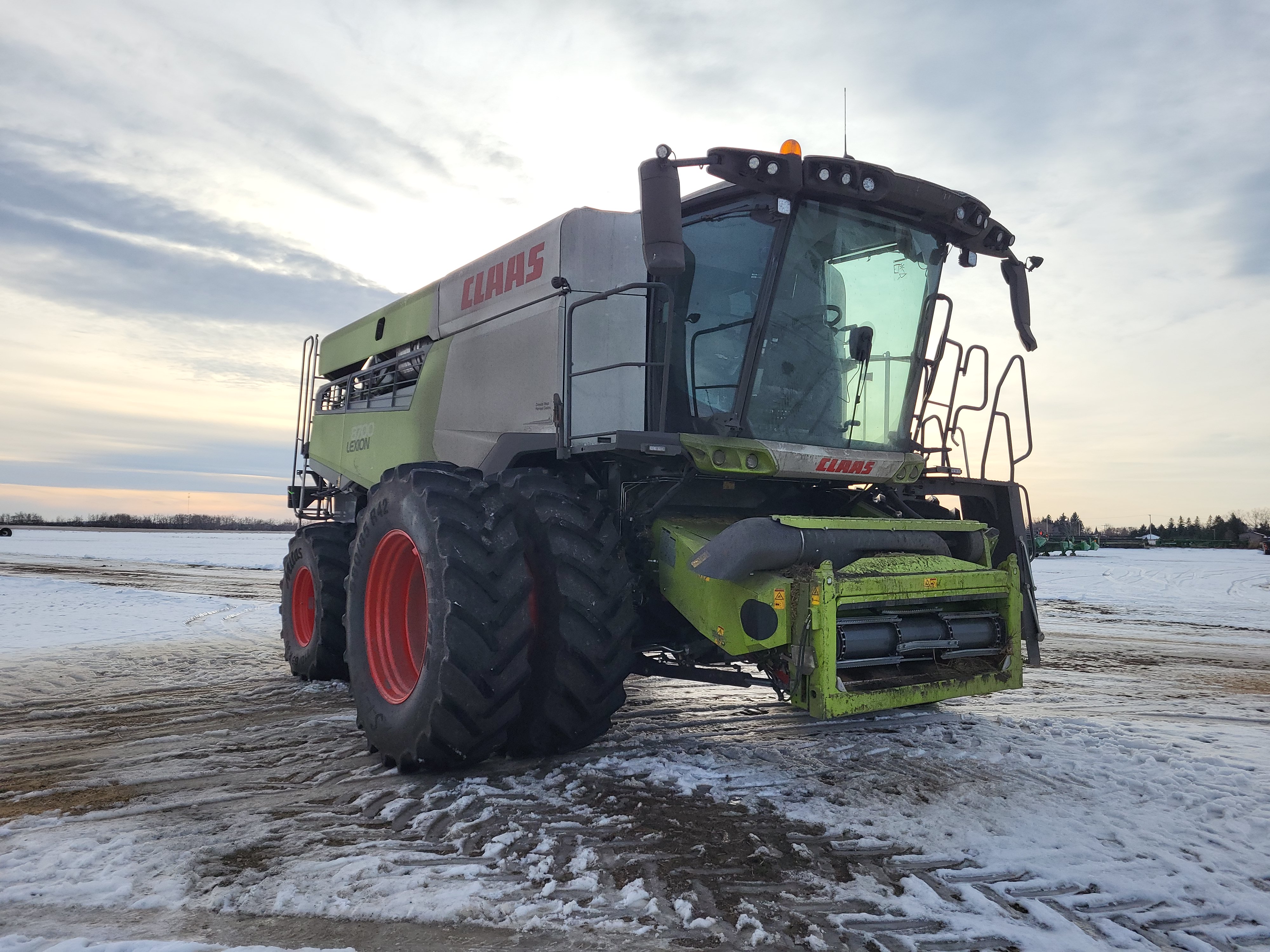 2023 CLAAS 8700 Combine