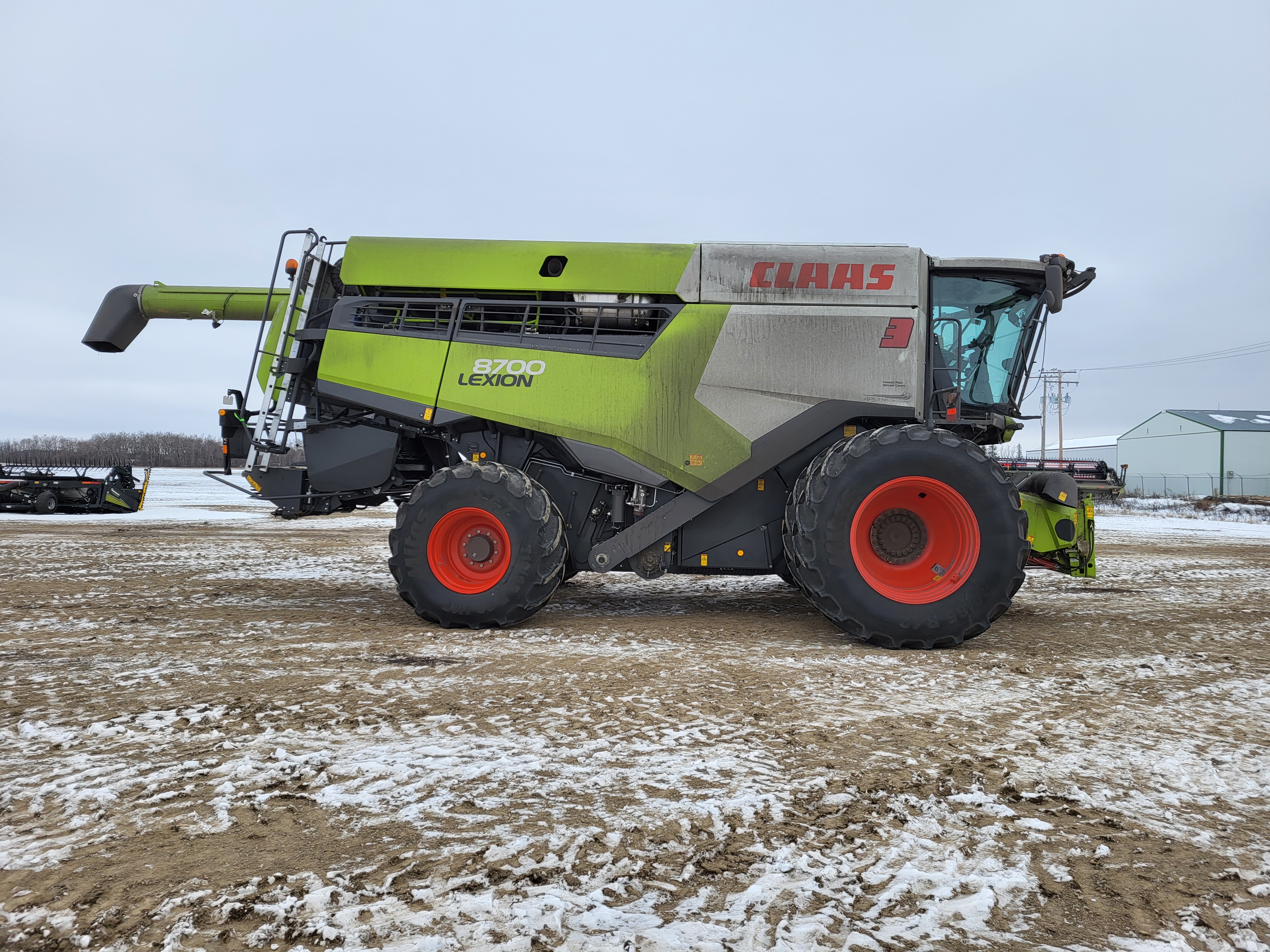 2022 CLAAS 8700 Combine