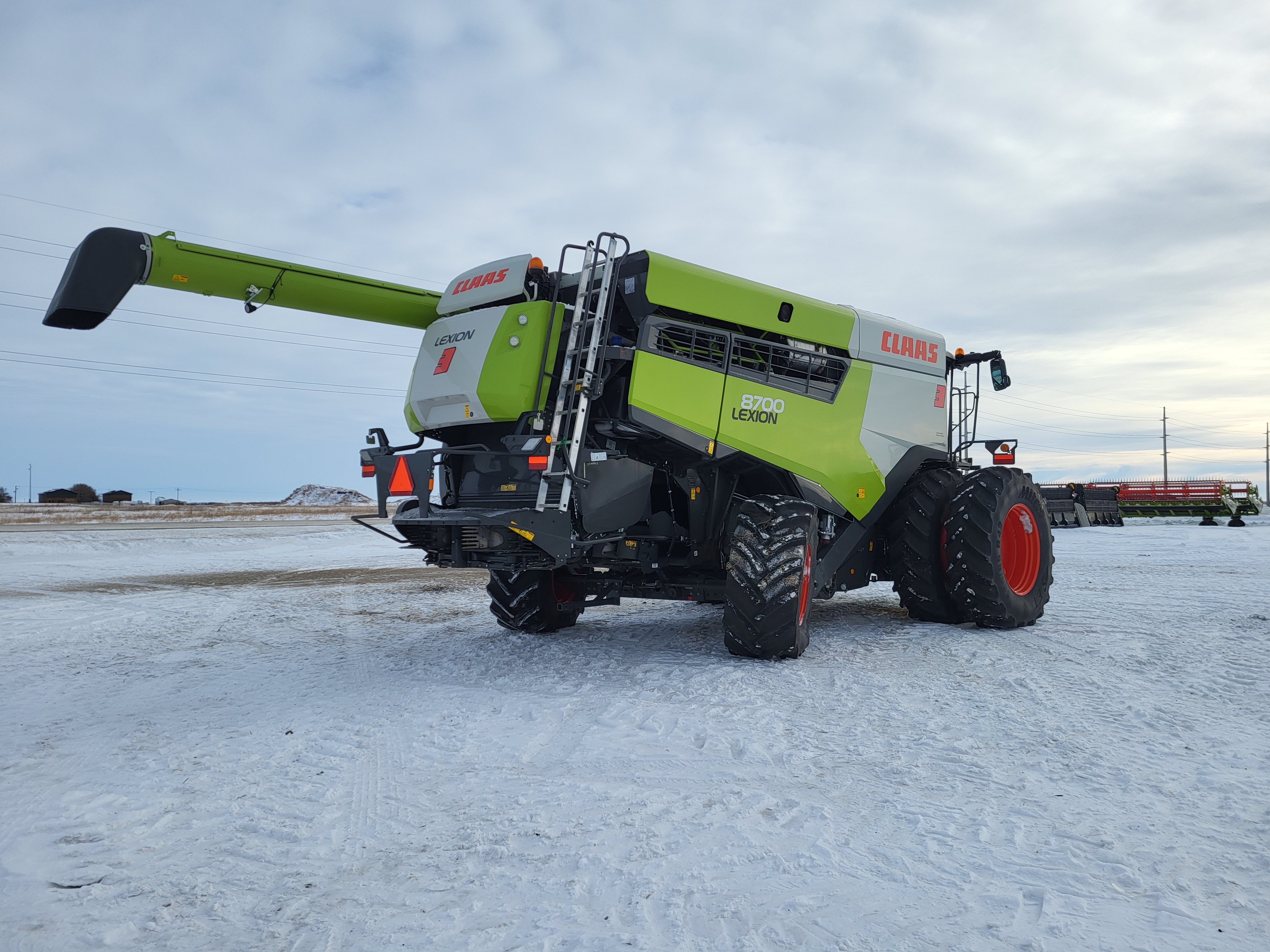 2022 CLAAS 8700 Combine